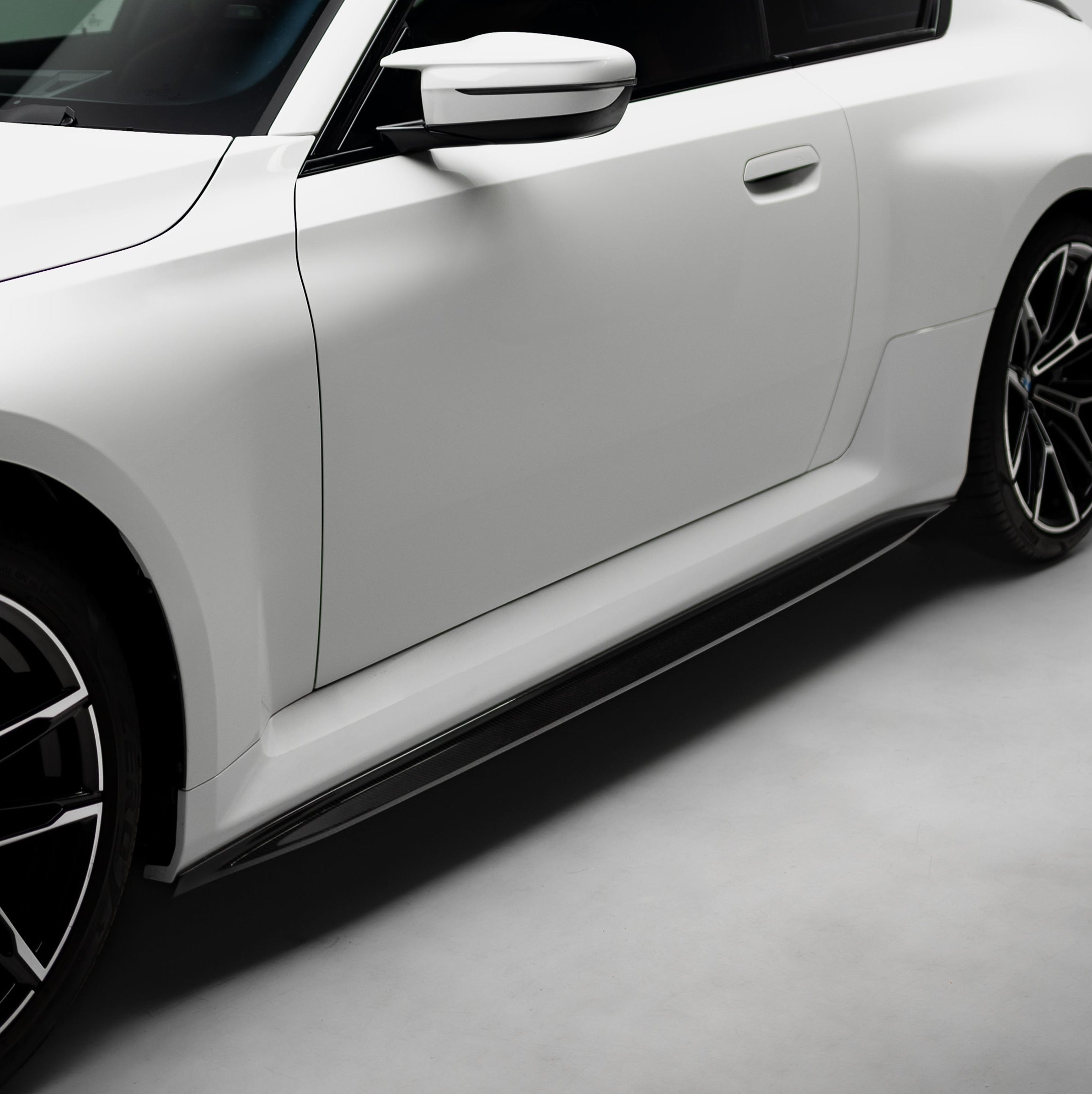 BMW G87 Carbon Fiber Side Skirts V2