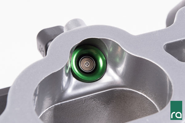 Radium Engineering Side Feed Conversion Fuel Rail for Toyota 1JZ-GTE non-VVTi - iilumolab