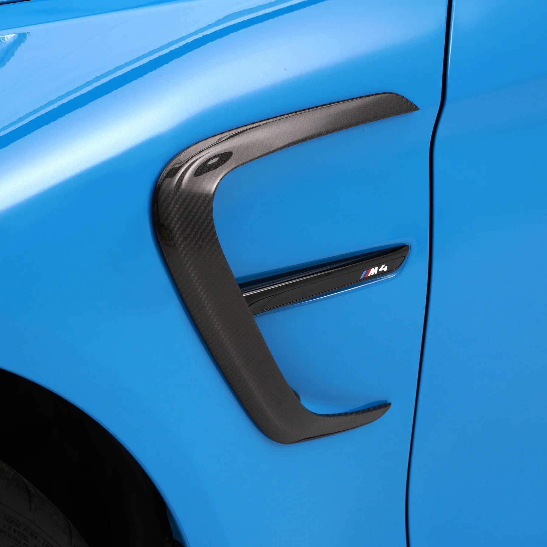 BMW M4 F82 CARBON FIBER FENDER COVER