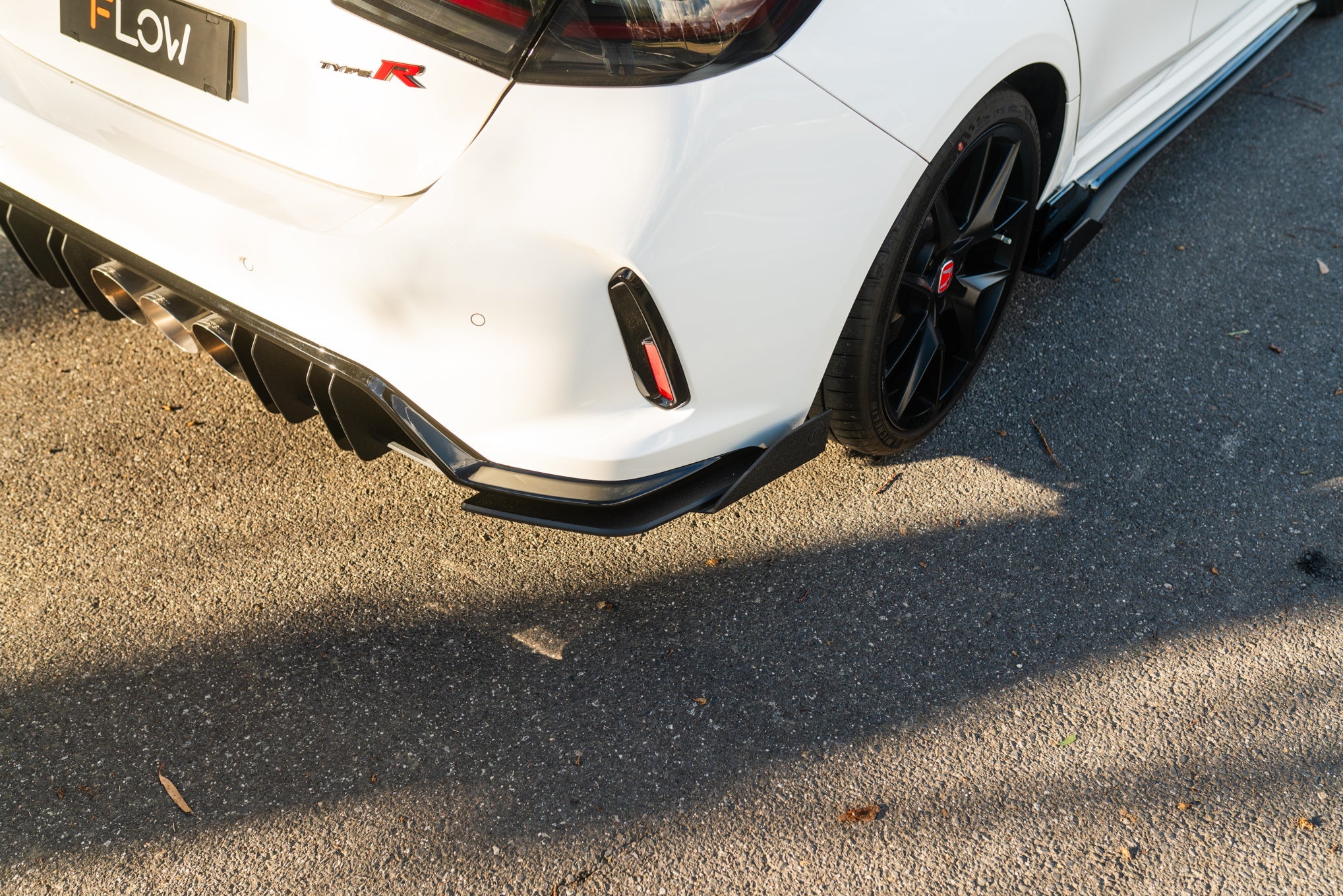 Flow Designs FL5 Civic Type R Rear Spats (Pair) - iilumolab