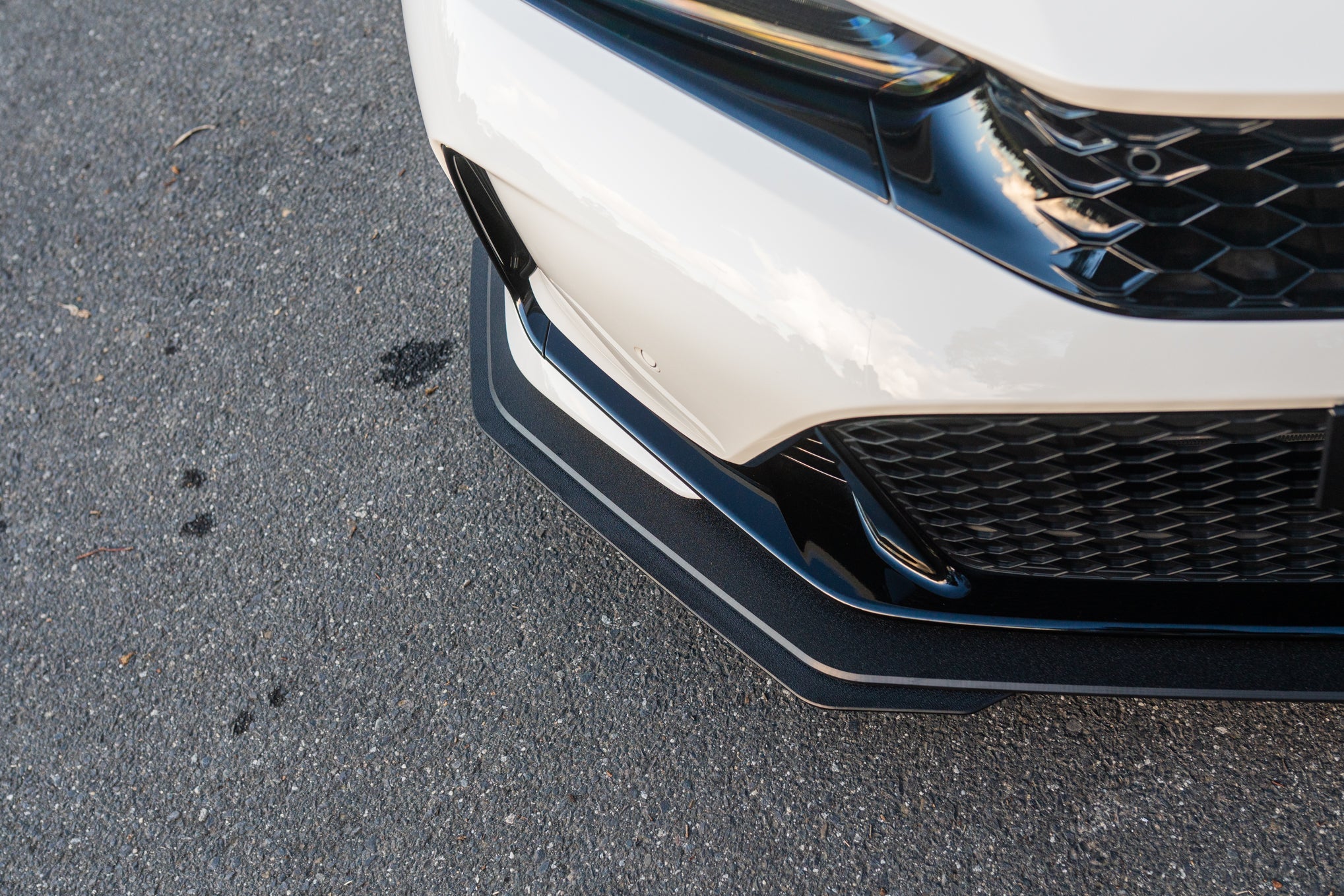 Flow Designs FL5 Civic Type R Front Lip Splitter Extensions (Pair) - iilumolab