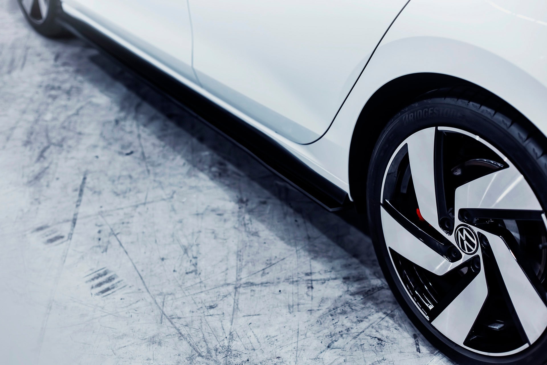 Flow Designs DEMO STOCK - MK8 Golf GTI Side Skirt Splitters (Pair) - GLOSS BLACK - iilumolab