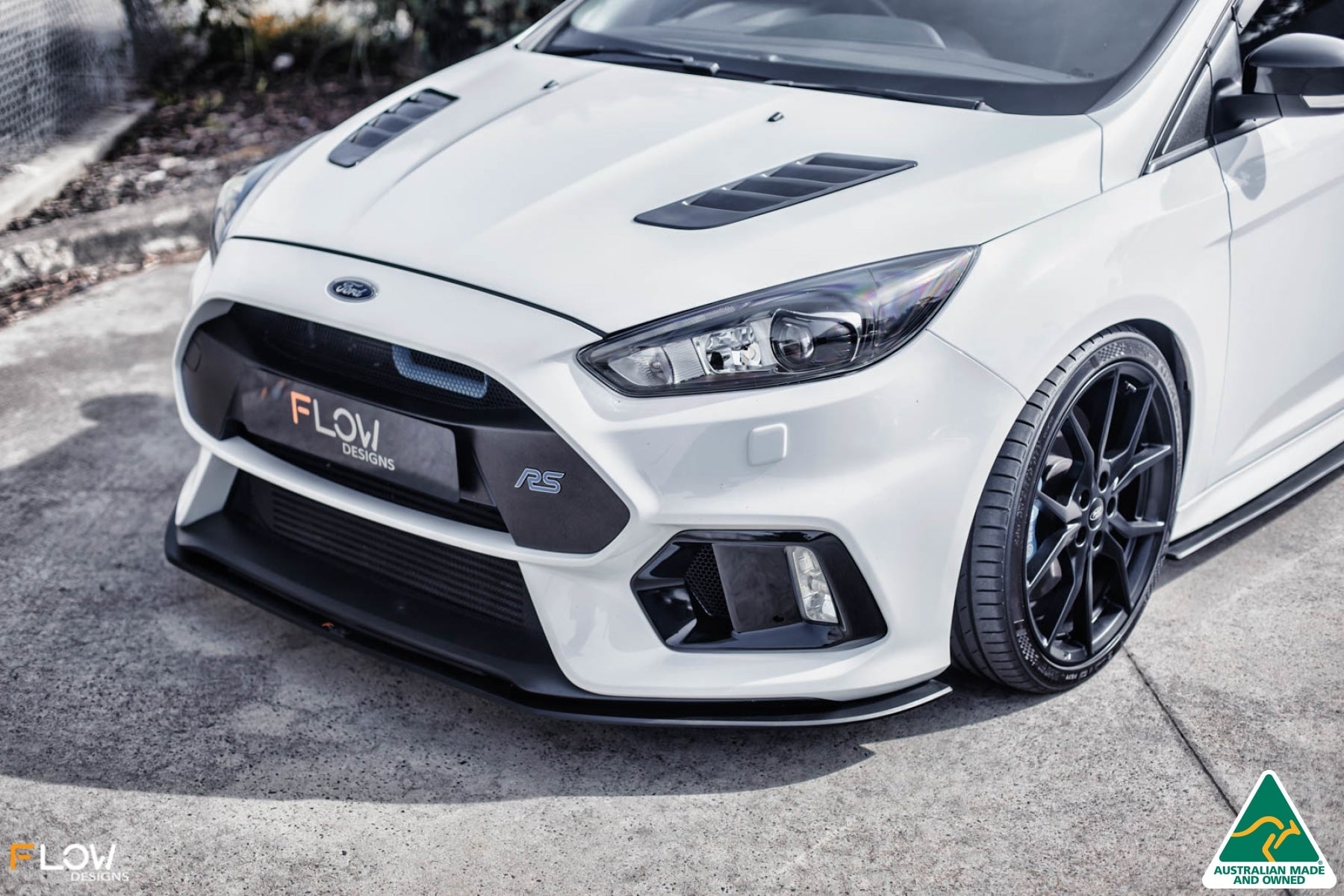Flow Designs MK3 Focus RS Front Lip Splitter (3 Piece) & Bumper Reinforcement Bracket - iilumolab