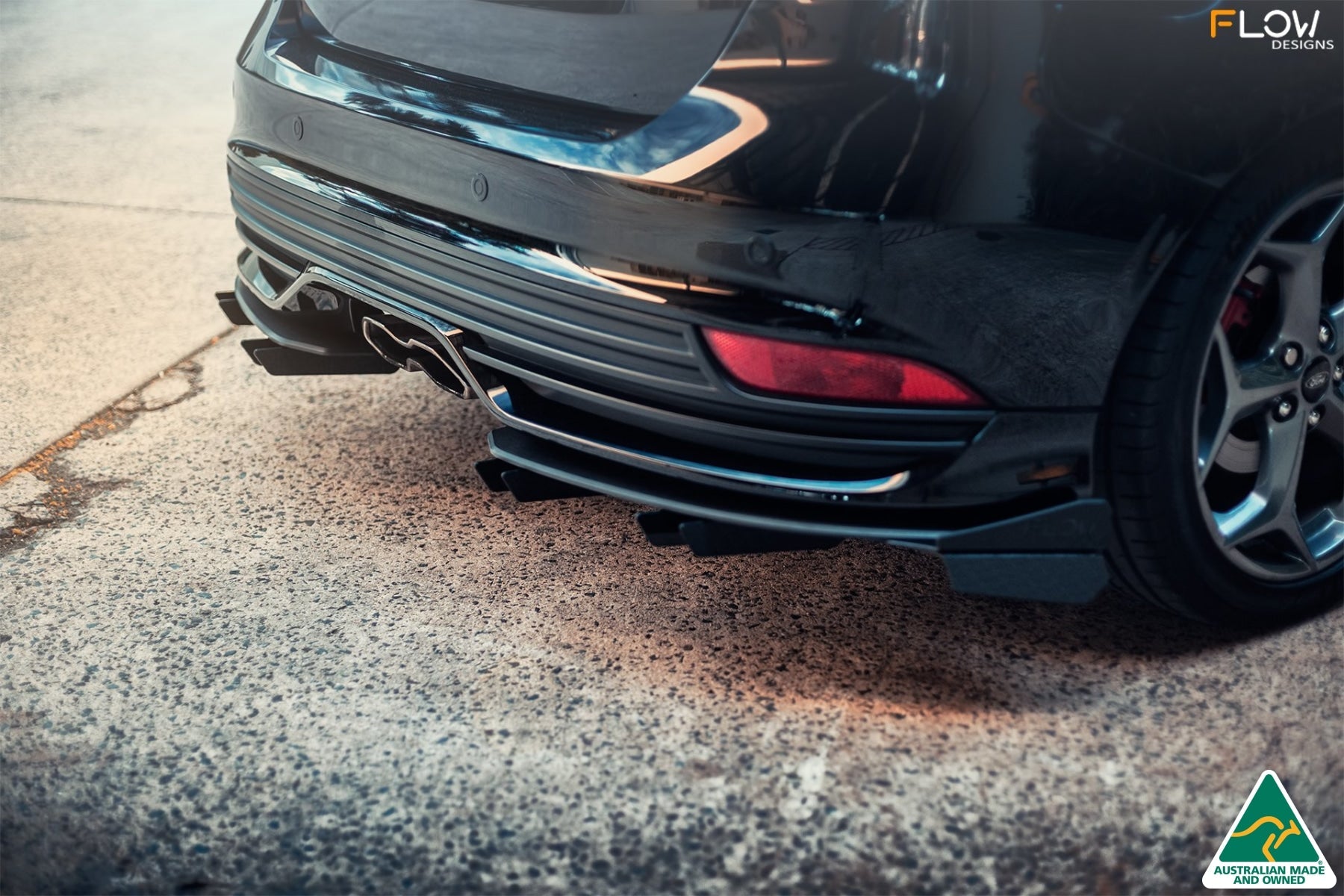 Flow Designs MK3.5 Focus ST (Facelift) Rear Diffuser Set - iilumolab