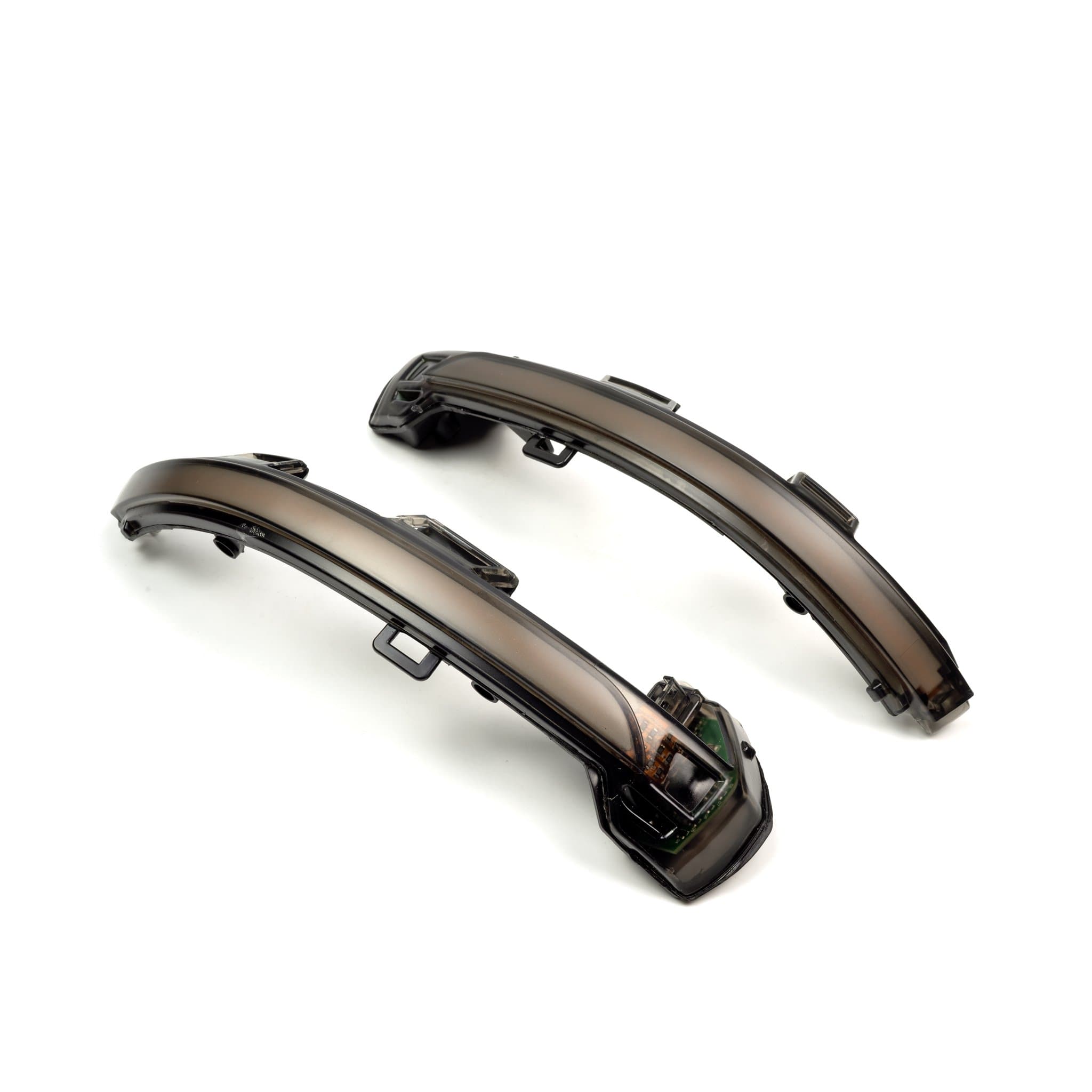 DYNAMIC MIRROR INDICATORS : VW PASSAT B8 - iilumolab