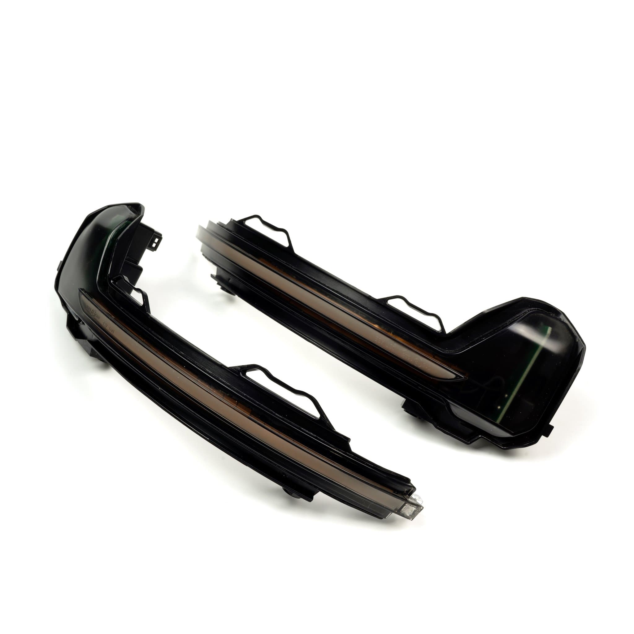 DYNAMIC MIRROR INDICATORS : VW TIGUAN MK2 - iilumo