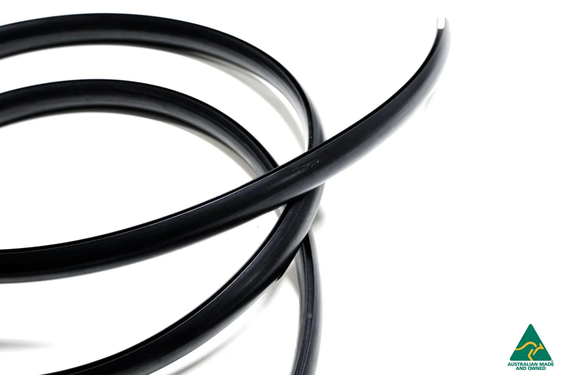 Flow Designs VF Commodore Wagon Rear Window Vents (Pair)