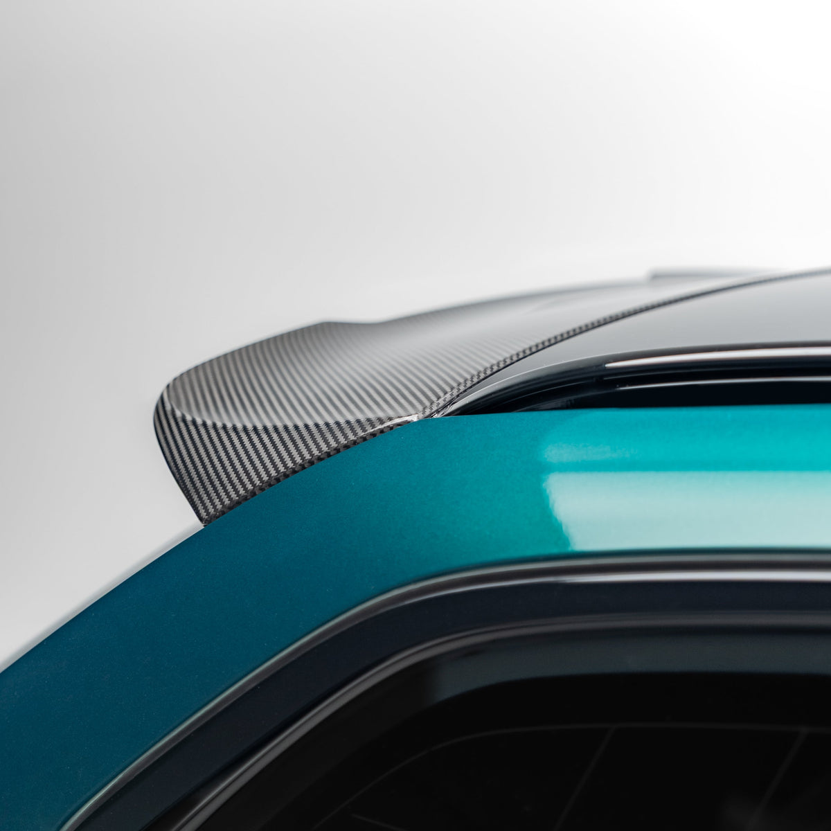 M-Performance Style Pre Pregged Dry Carbon Roof Spoiler for BMW 3 Series G21 / M3 G81 Wagon 2019+