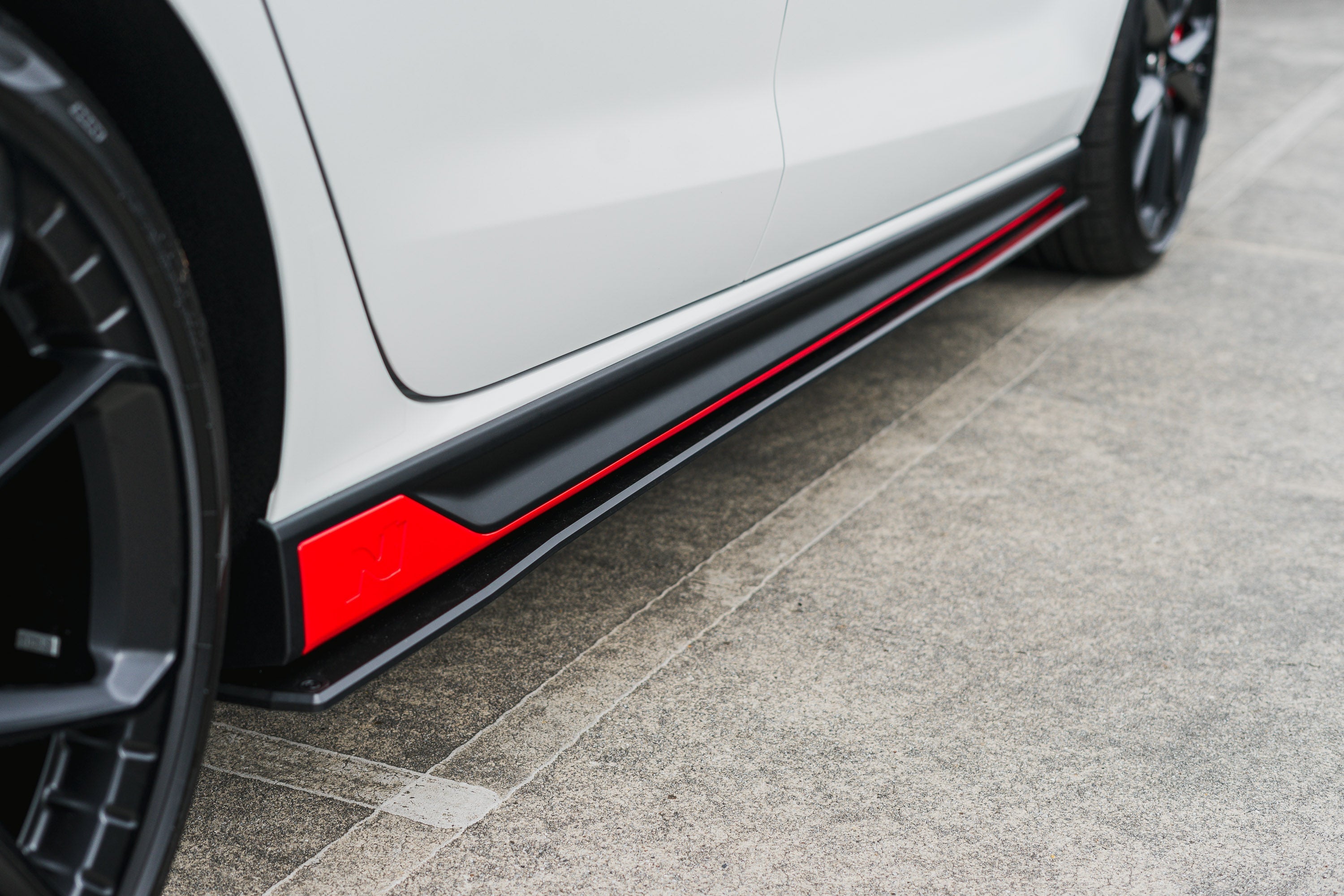 Flow Designs i30N Hatch PDE V6 FL2 2025+ Side Skirt Splitters (Pair) - iilumolab