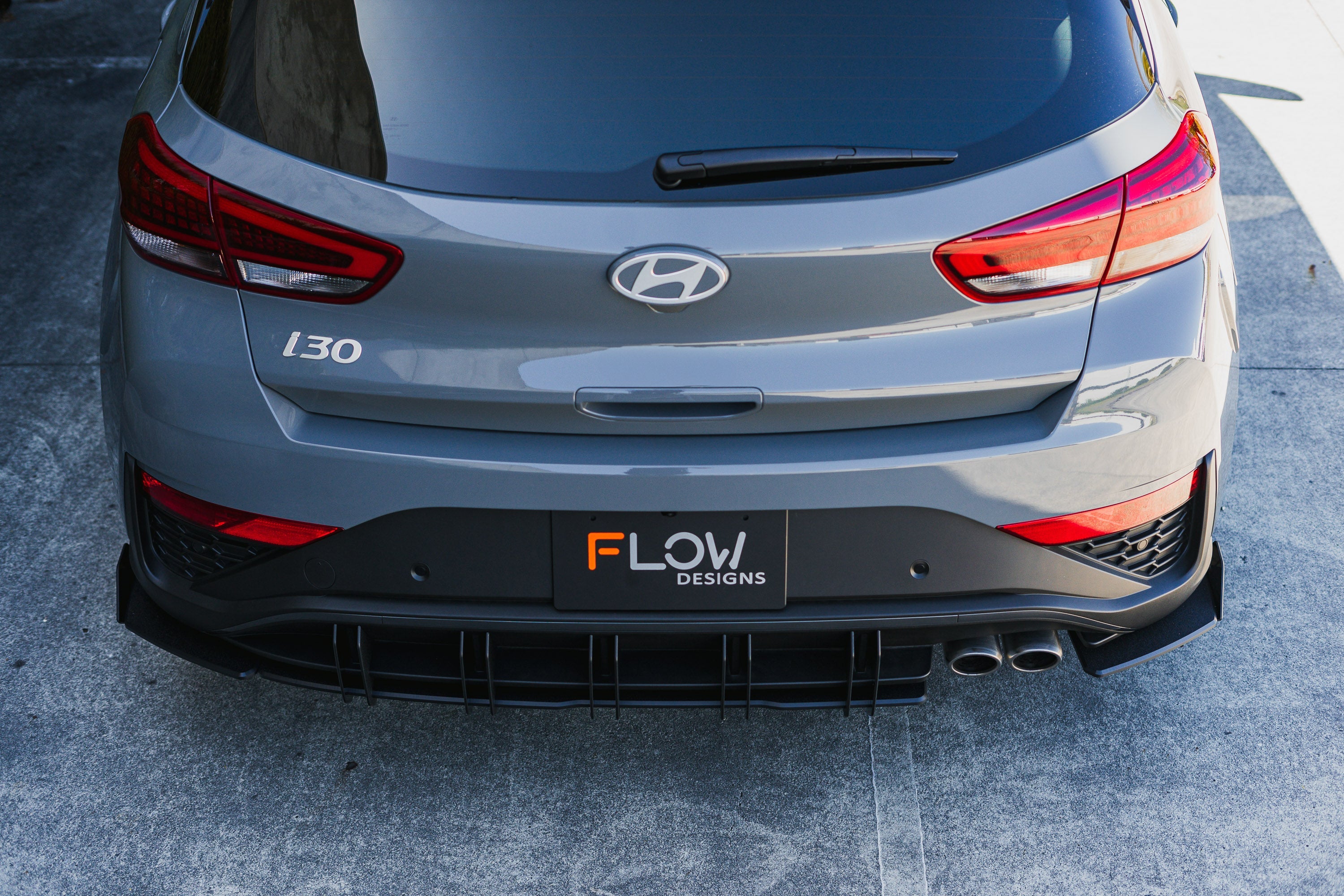 Flow Designs DISCONTINUED SANDED MATTE FINISH - i30N PD FL / i30N PDe V6 FL / N-Line Hatch PDe.V6 FLÂ 2024+ Rear Spats (Pair) - iilumolab