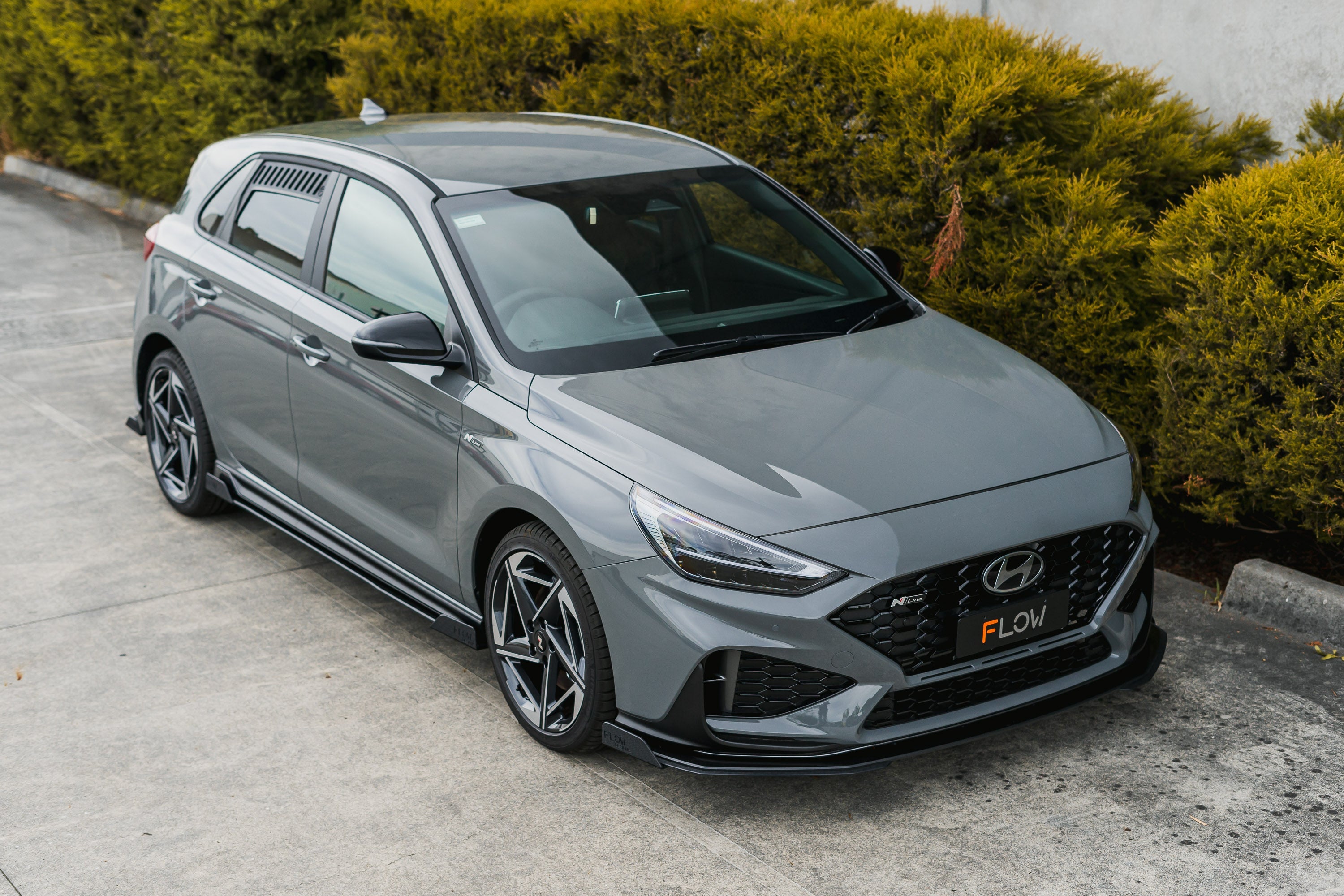 Flow Designs i30N-Line Hatch PDe.V6 FL 2024+ Front Lip Splitter & Reinforcement Brackets - iilumolab