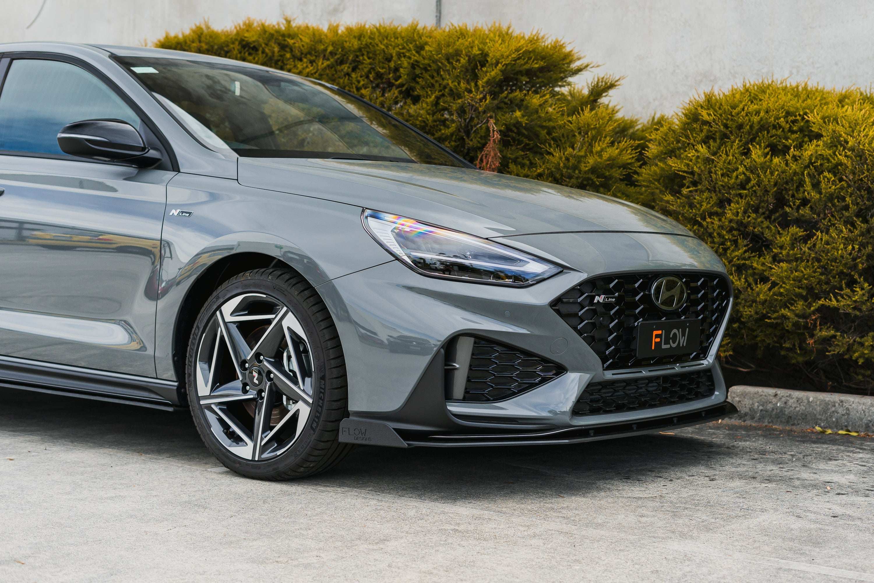 Flow Designs i30N-Line Hatch PDe.V6 FLÂ 2024+ Front Lip Splitter Winglets (Pair) - iilumolab