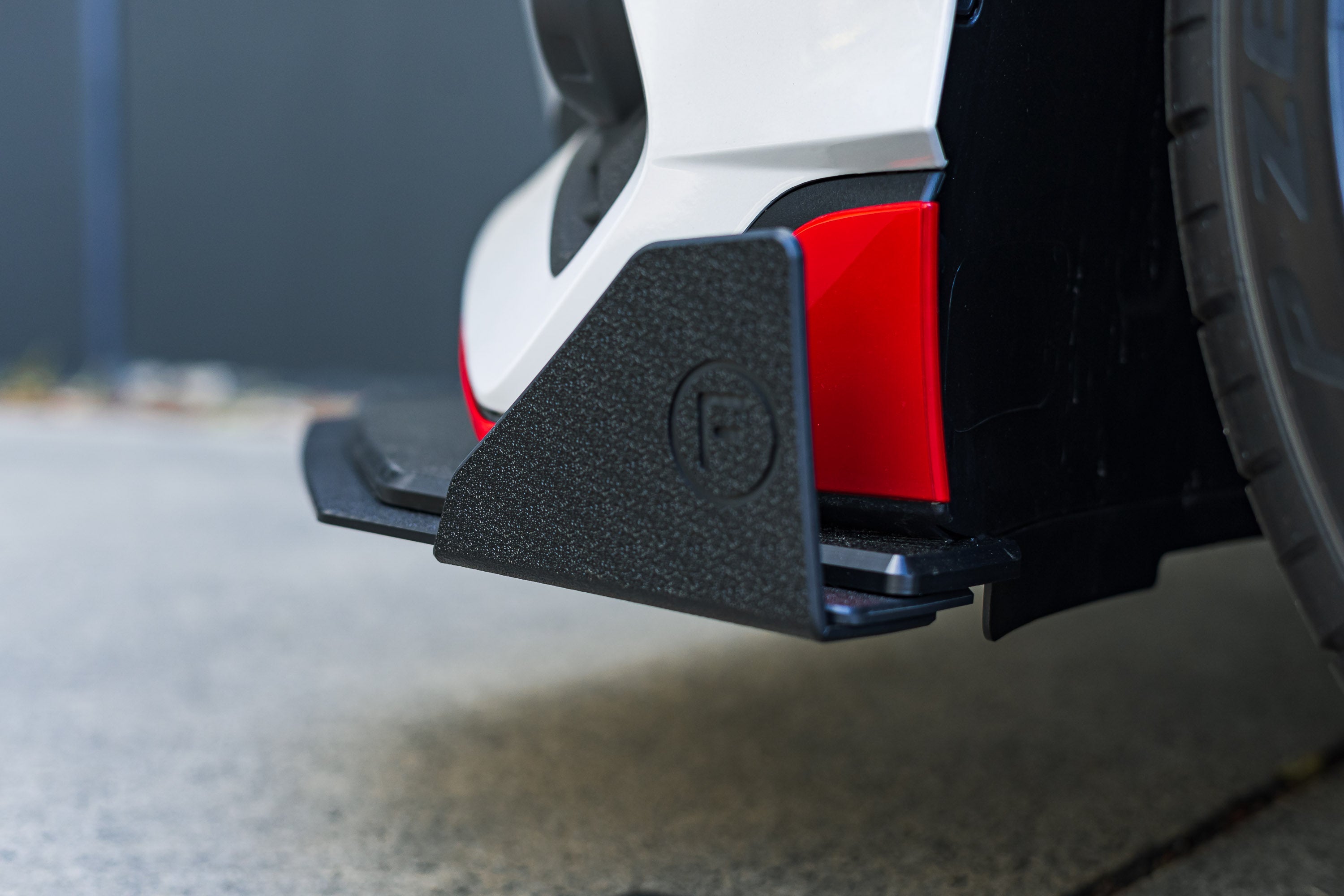 Flow Designs i20 N BC3 Facelift - Front Lip Splitter & Mounting Brackets - iilumolab