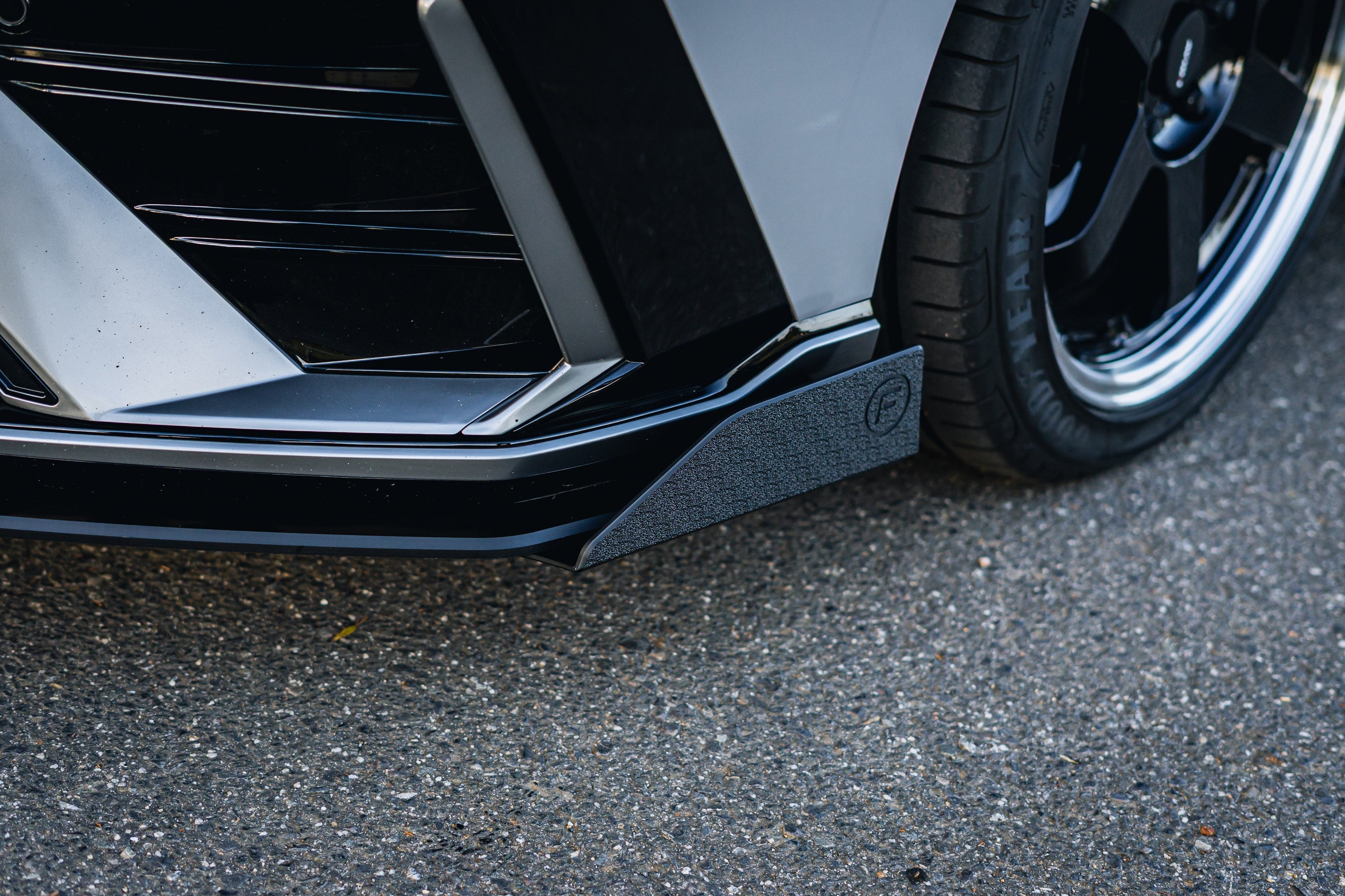 Flow Designs Hyundai CN7 V2 i30 N-Line Sedan FL 2025 Front Lip Splitter Winglets (Pair) - iilumolab