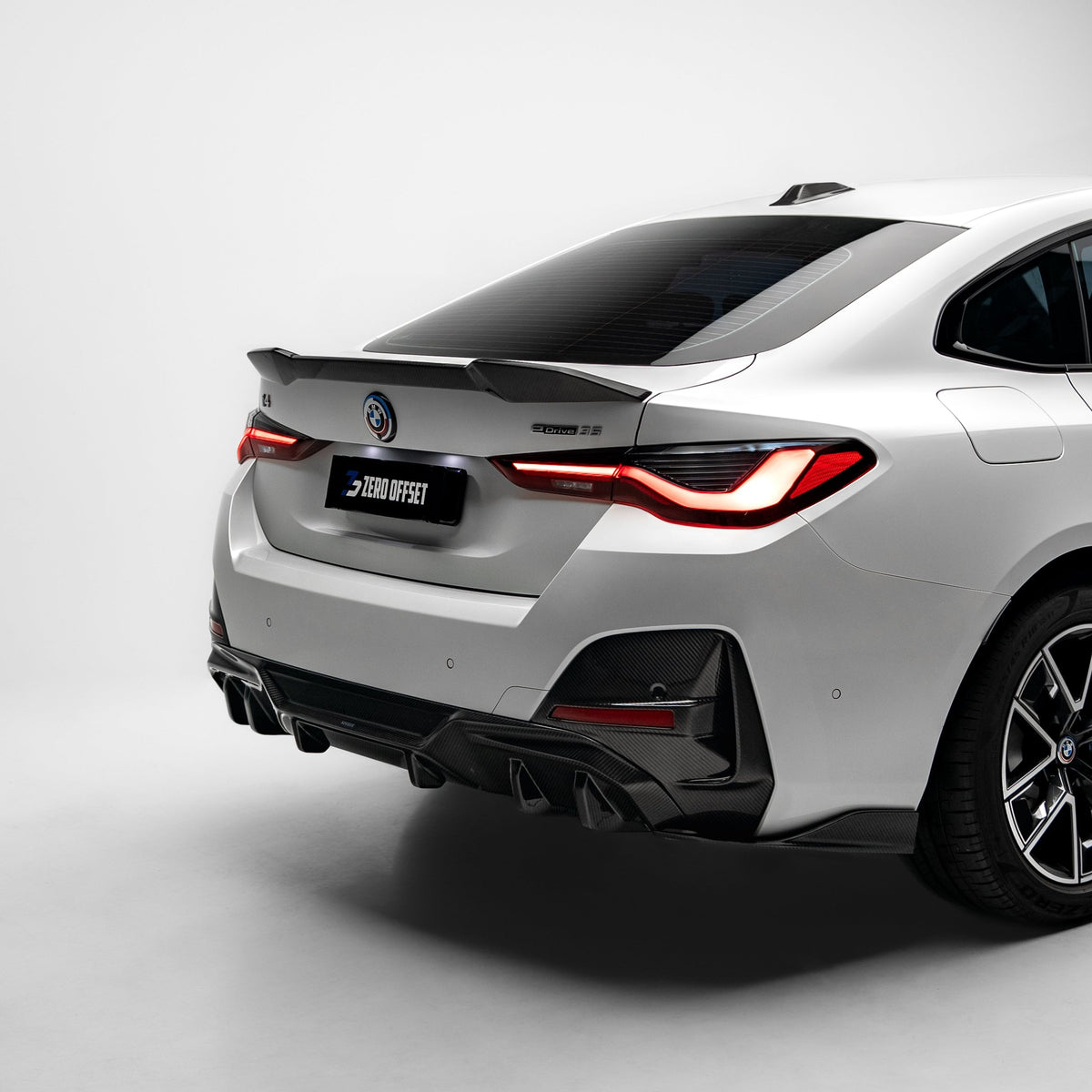 OEM Style Pre Pregged Dry Carbon Fiber Antenna Trim for BMW 4 Series i4 G26 2021+ / X1 U11 2022+