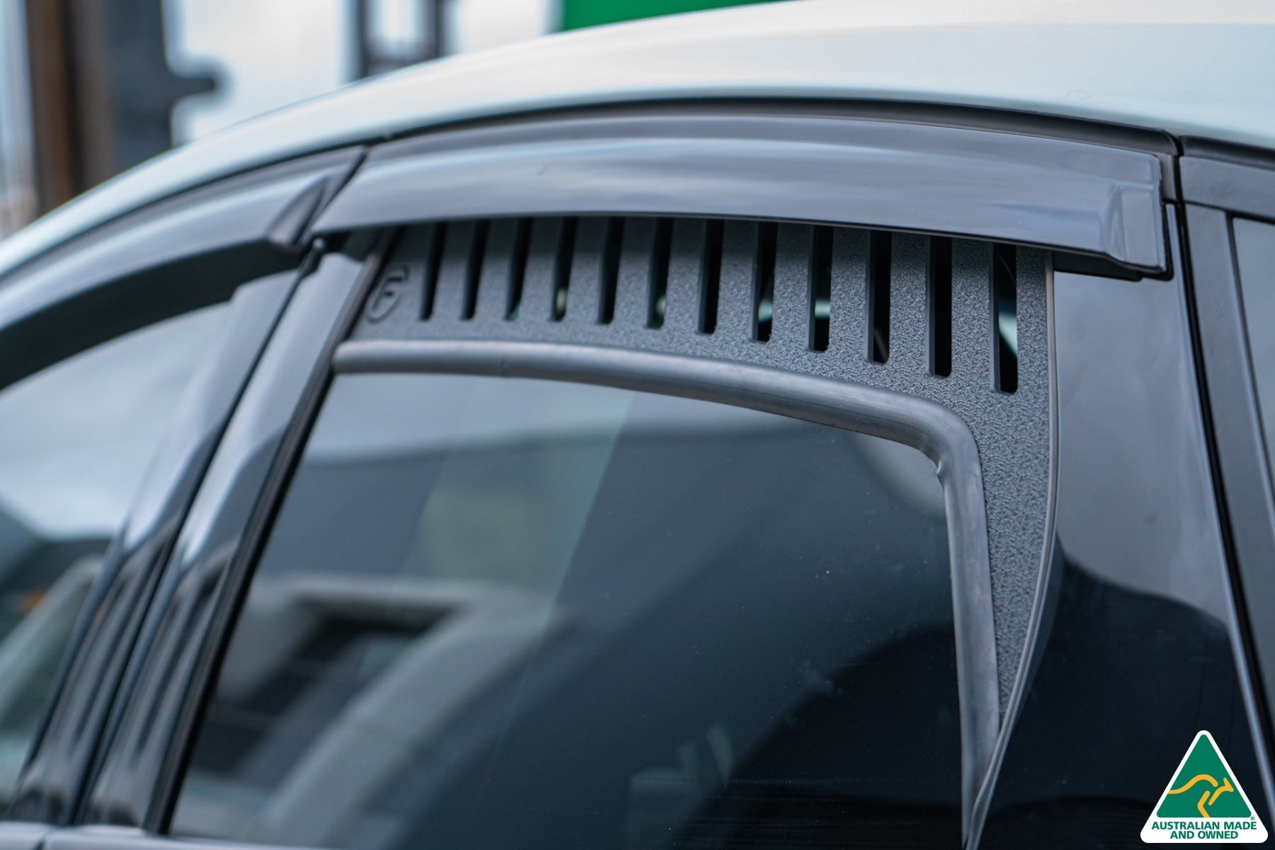 Flow Designs MK3 & MK3.5 Focus Rear Window Vents (Pair) - iilumolab