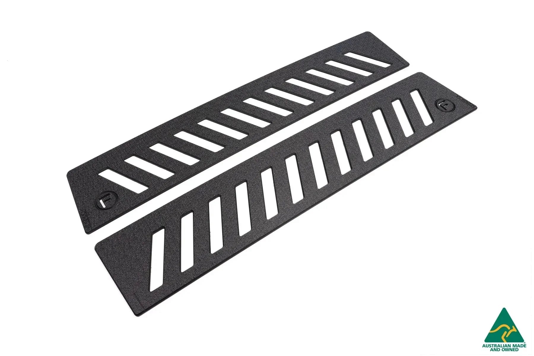 Flow Designs VF Commodore Wagon Rear Window Vents (Pair)