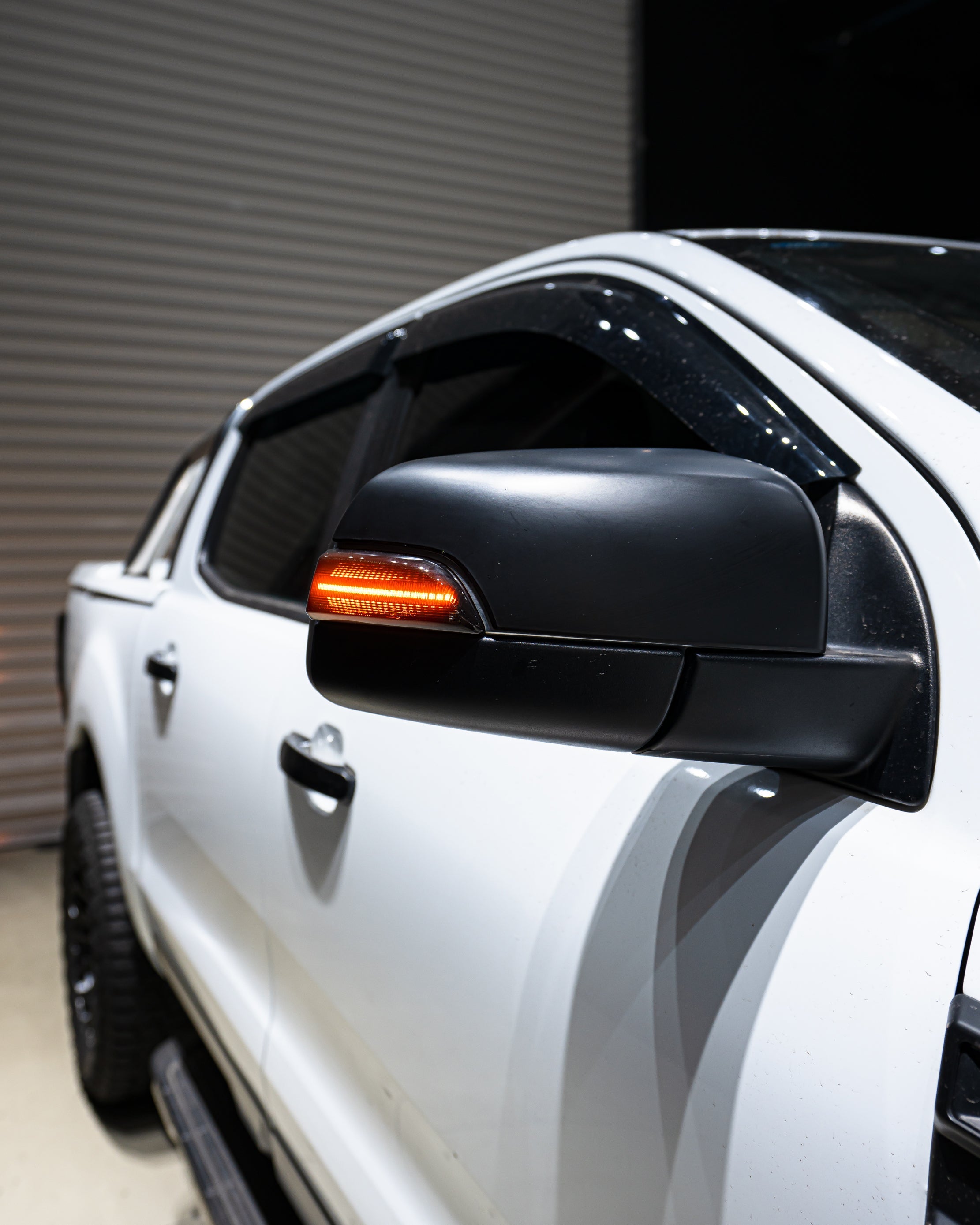 DYNAMIC MIRROR INDICATORS : FORD RANGER