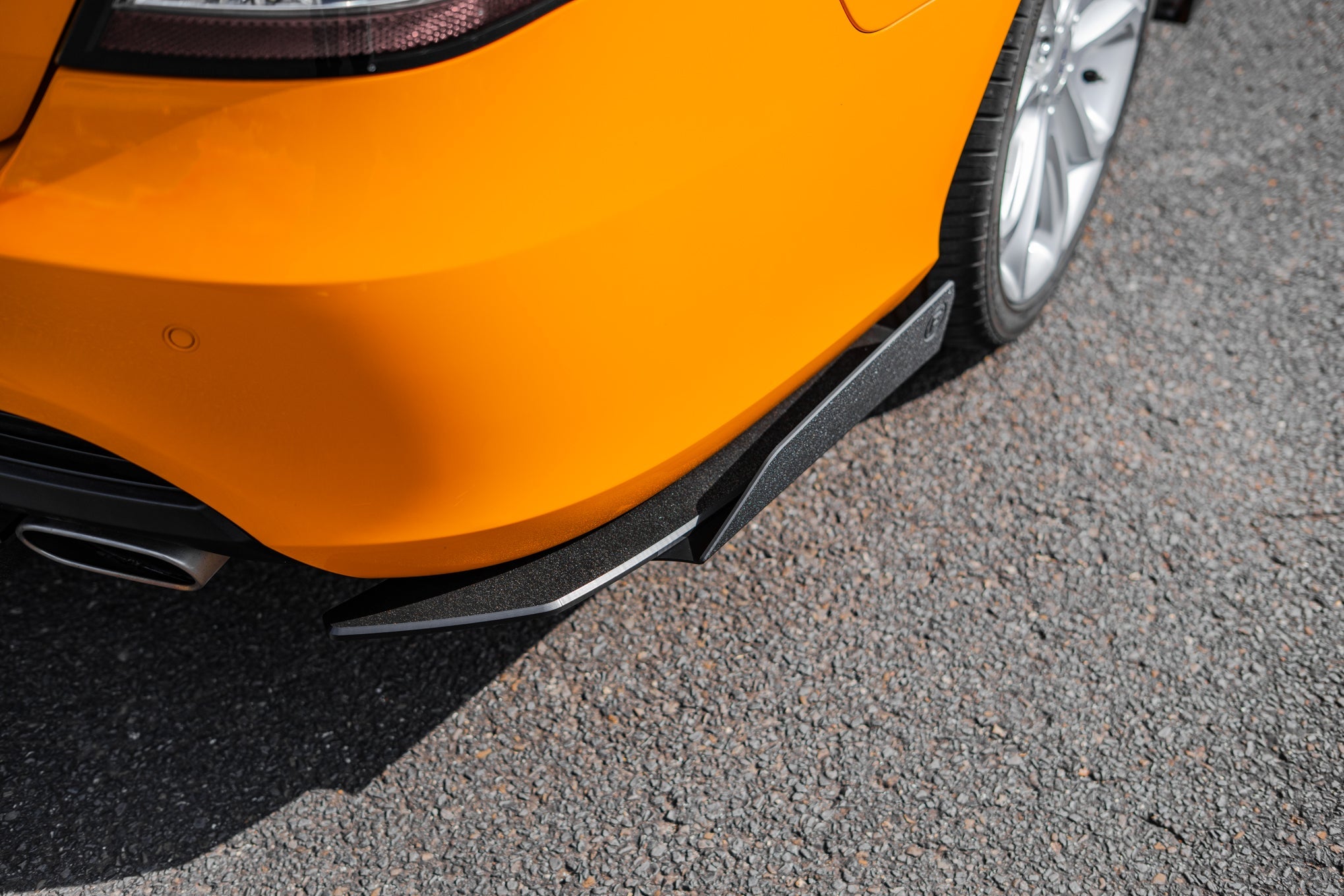 Flow Designs Ford Falcon FG MK2 Rear Spat Winglets - iilumolab
