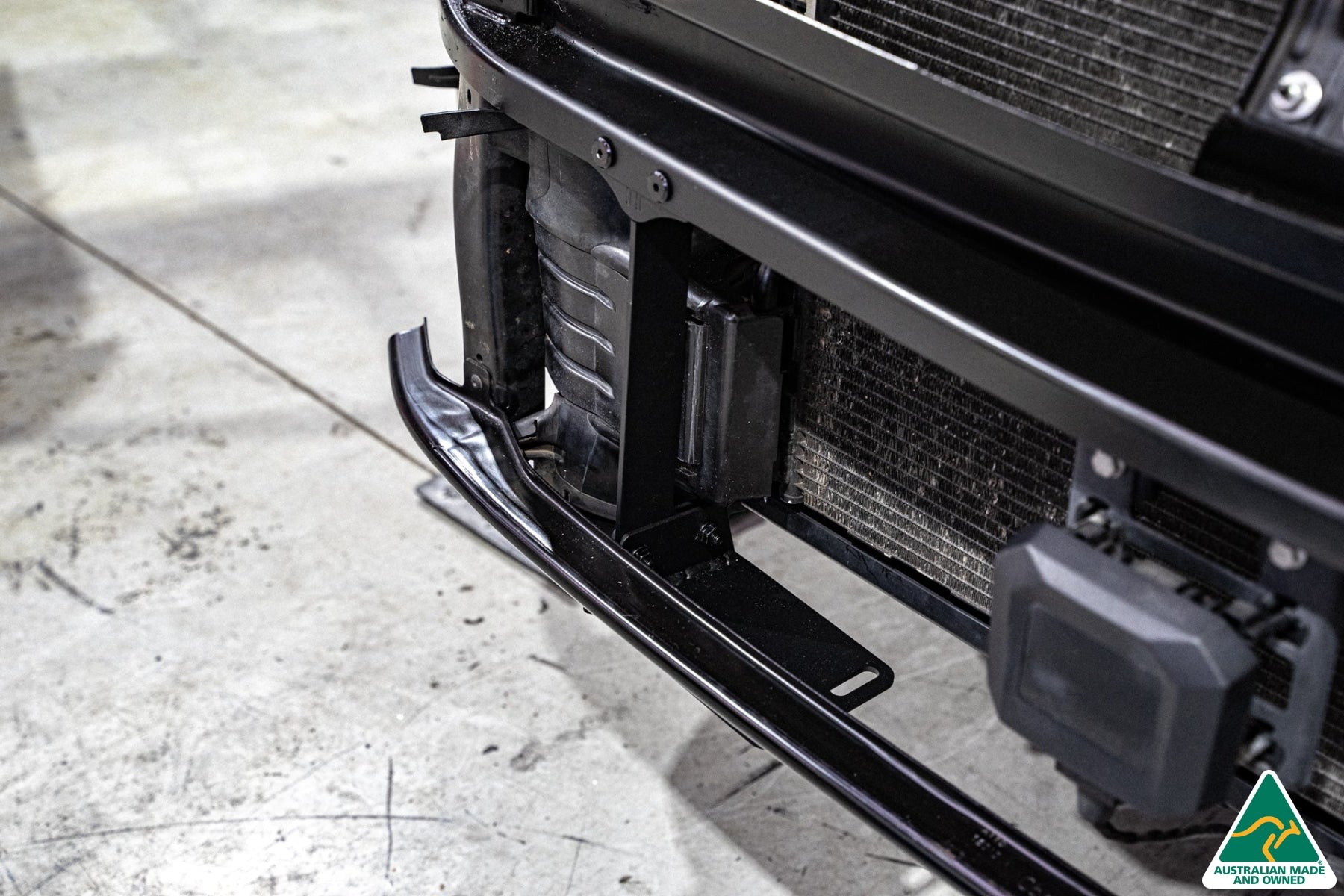 Flow Designs EX-DISPLAY -DISCONTINUED SANDED MATTE FINISH - MK7 Golf R (EU/AU) Chassis Mounted Front Lip Splitter V3 - iilumolab