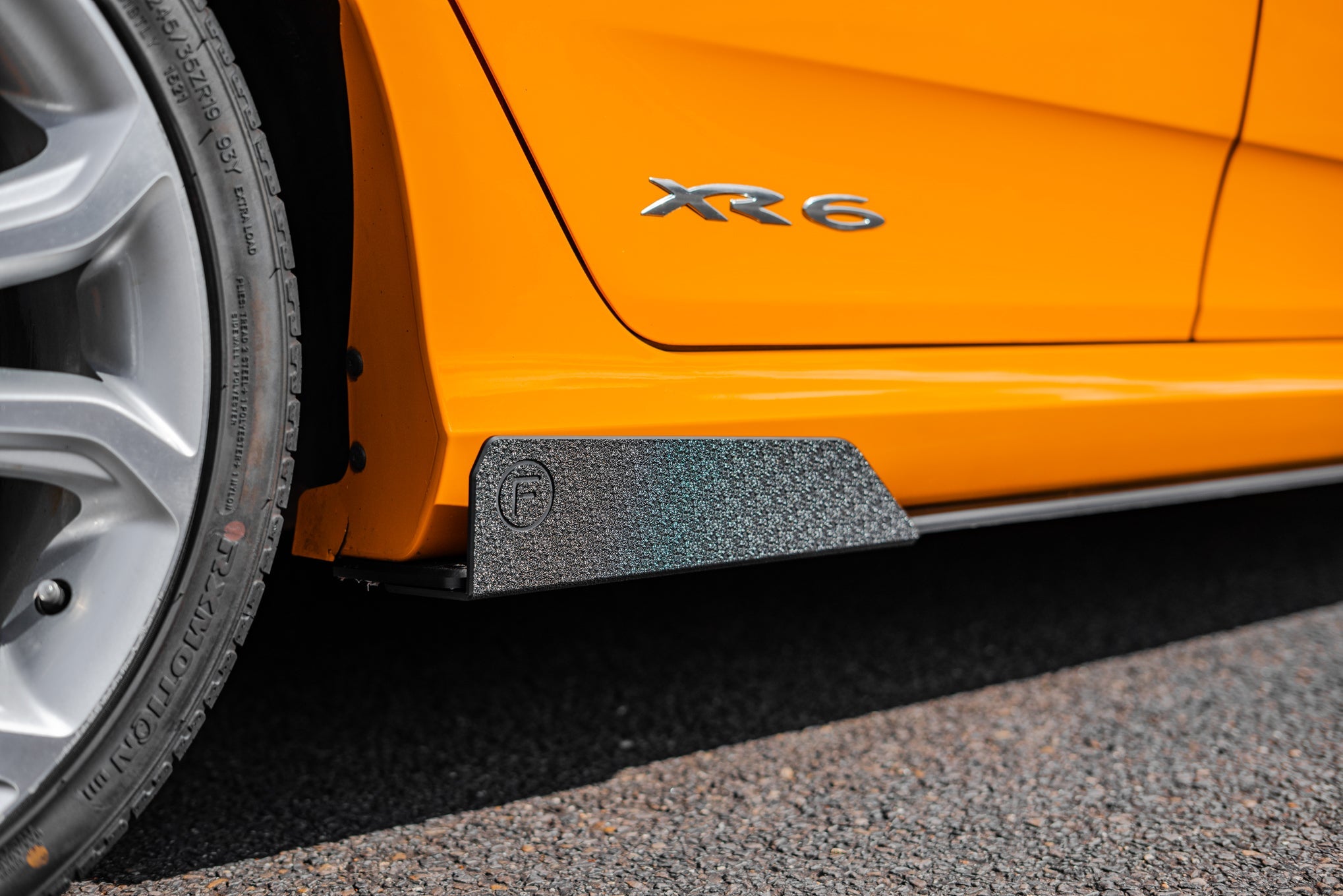 Flow Designs Ford Falcon FG MK2 Side Skirt Splitter Winglets - iilumolab