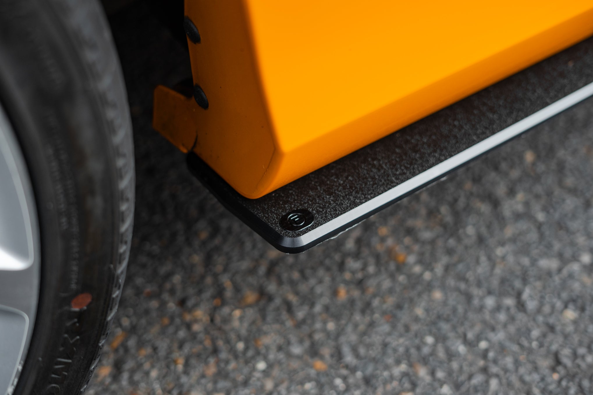 Flow Designs Ford Falcon FG MK2 Side Skirt Splitters - iilumolab