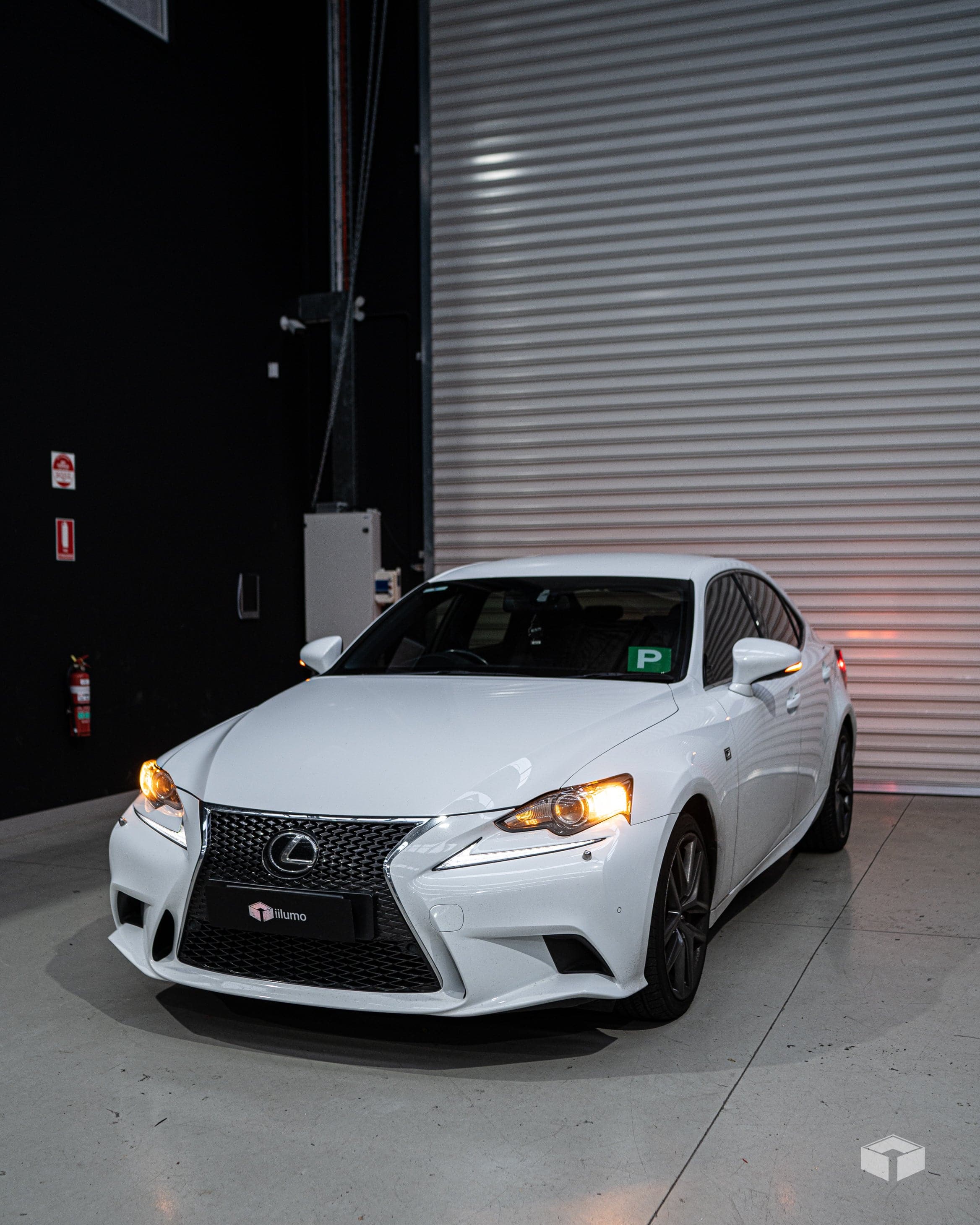 DYNAMIC MIRROR INDICATORS : LEXUS IS / CT / LS - iilumolab