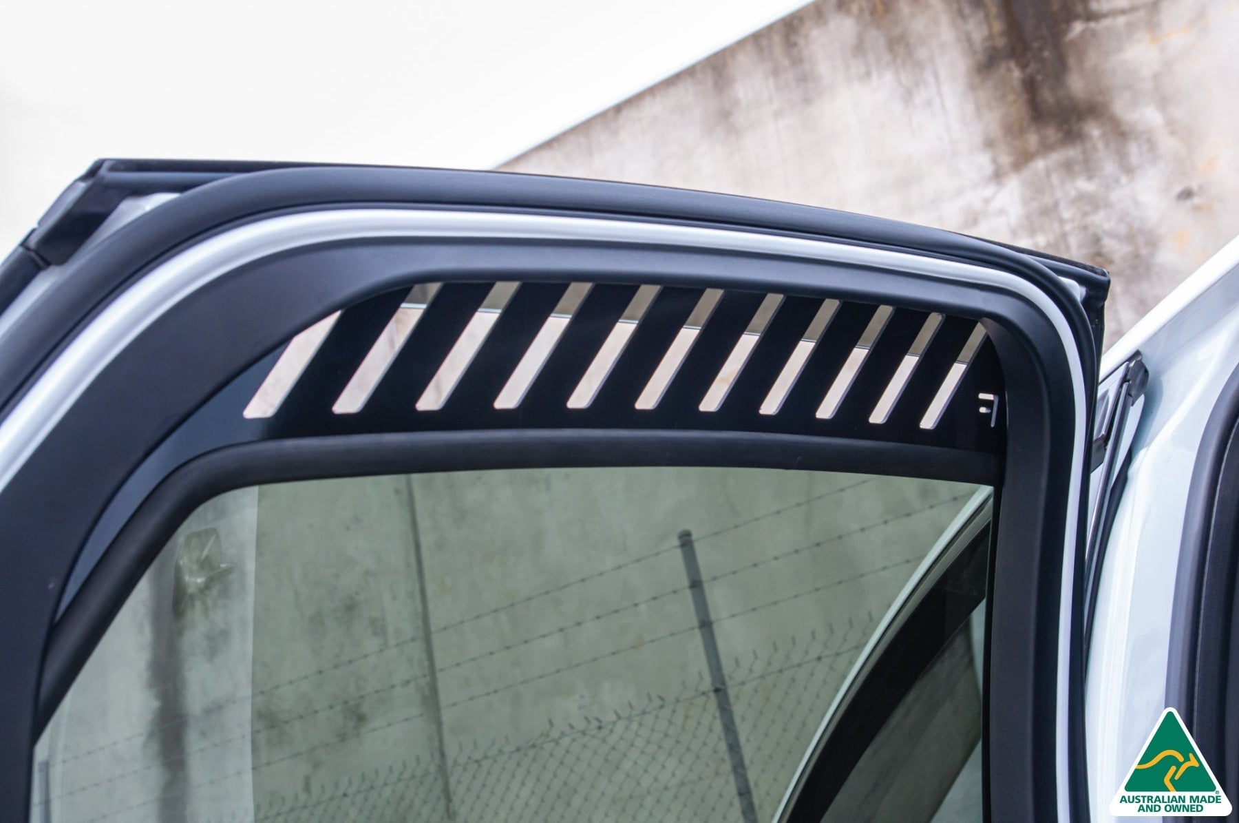 Flow Designs MK3 & MK3.5 Focus Rear Window Vents (Pair) - iilumolab