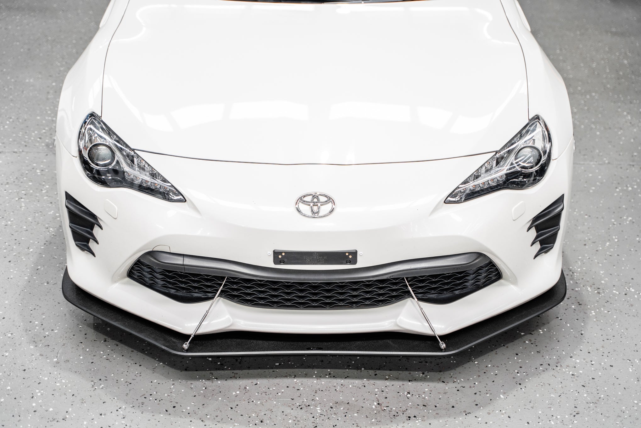 Flow Designs Toyota 86 (Facelift) Front Lip Splitter V2 (With Support Rods) - iilumolab