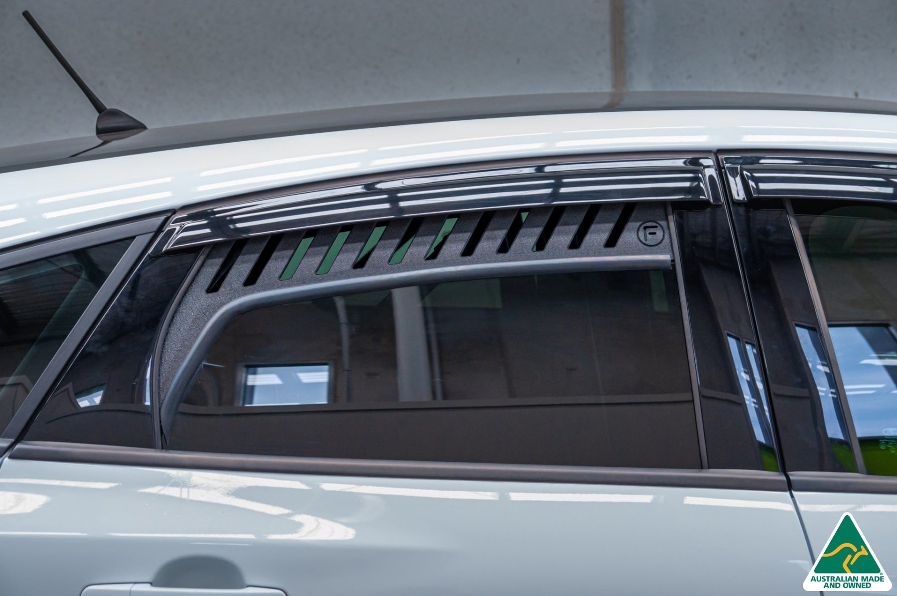 Flow Designs MK3 & MK3.5 Focus Rear Window Vents (Pair) - iilumolab