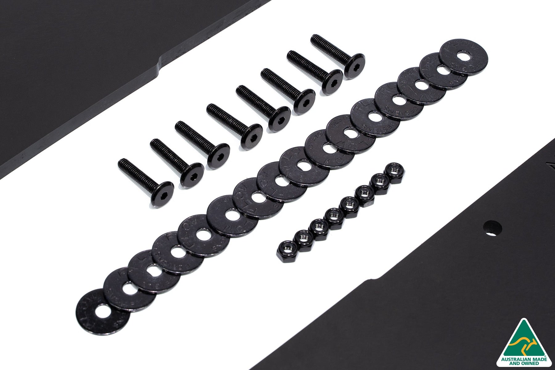 VF Commodore S1 Sedan Rear Spats (Pair) - iilumolab