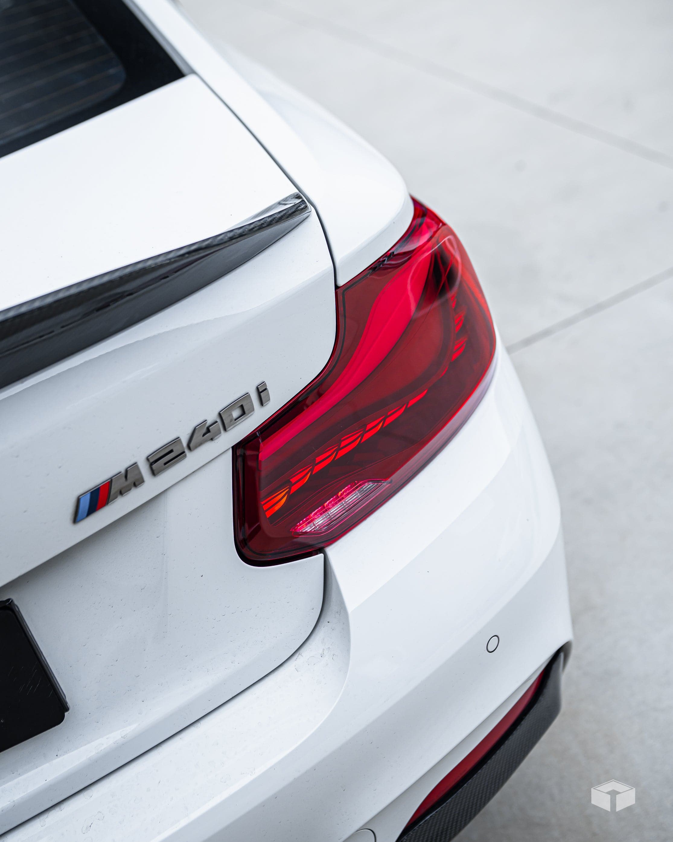 2014-2022 BMW 2 SERIES F22 F23 M2 F87 GTS STYLE OLED TAIL LIGHTS - iilumo