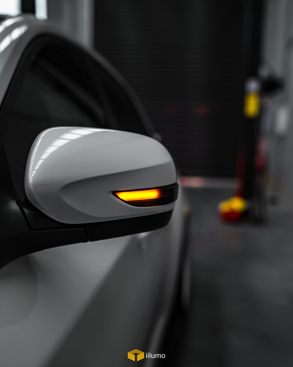 DYNAMIC MIRROR INDICATORS : SUBARU FORESTER / LIBERTY / WRX - iilumo