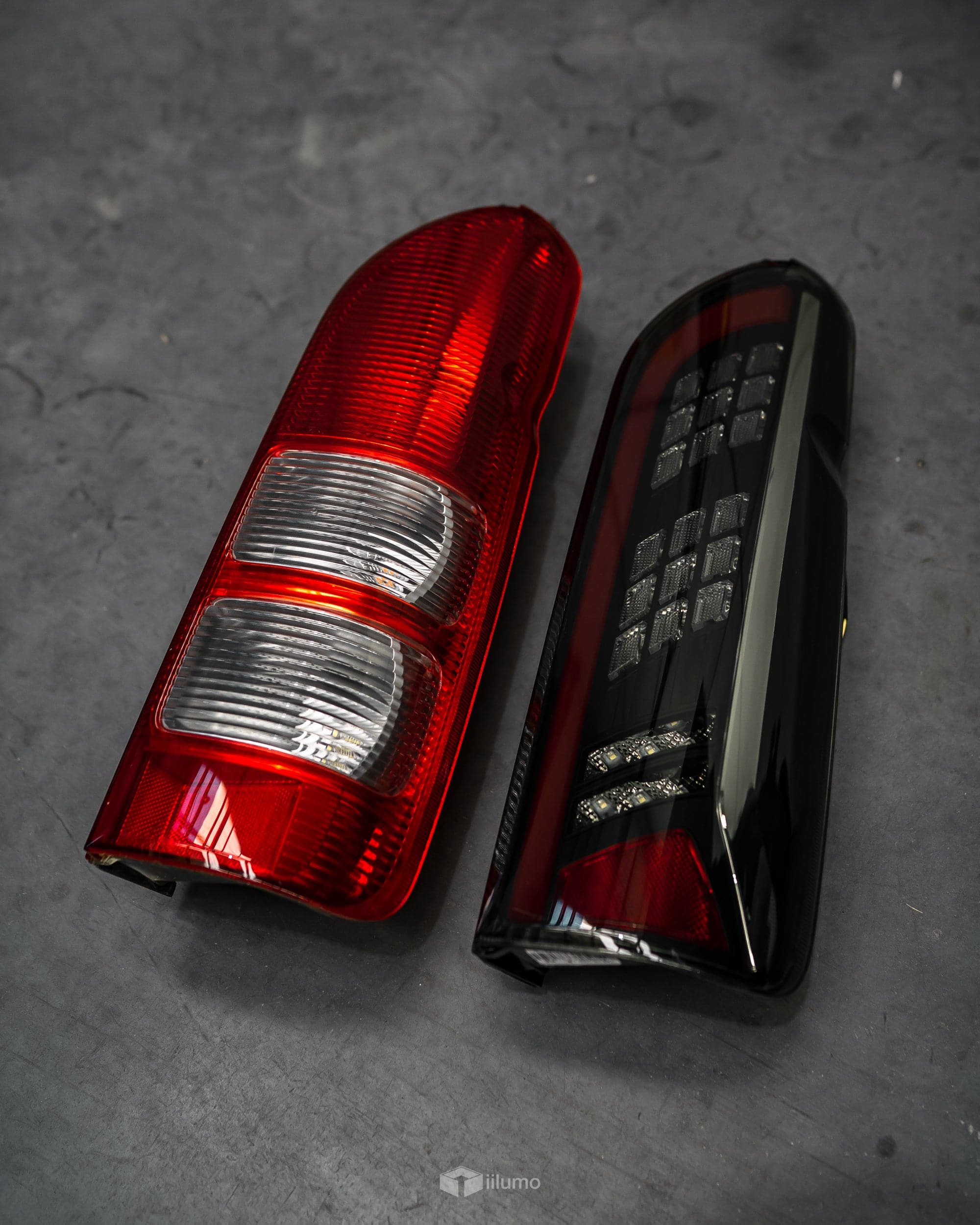 2005-2019 TOYOTA HIACE SEQUENTIAL LED TAIL LIGHTS - iilumo