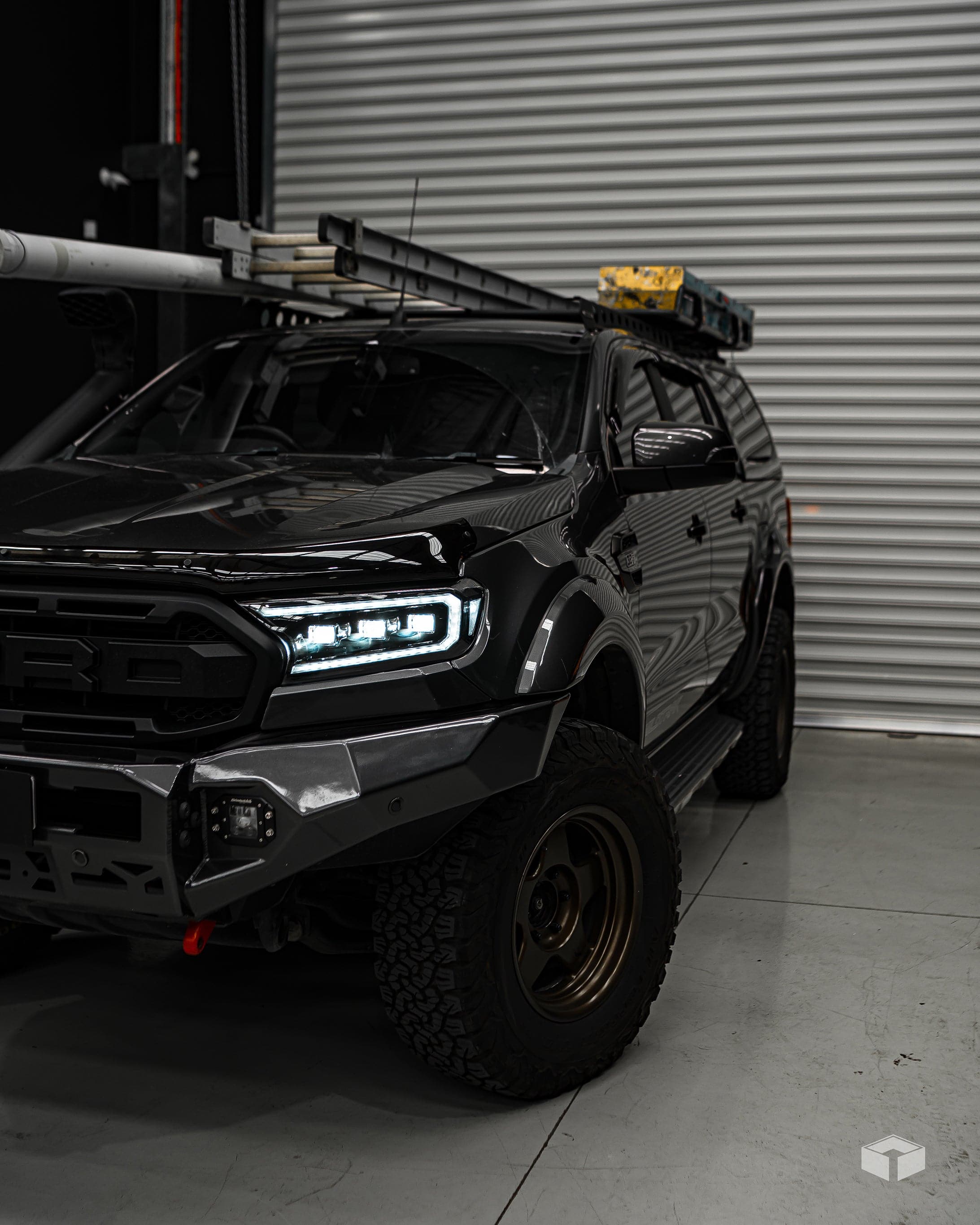 2015-2022 FORD RANGER SEQUENTIAL TRI LED HEADLIGHTS - iilumo