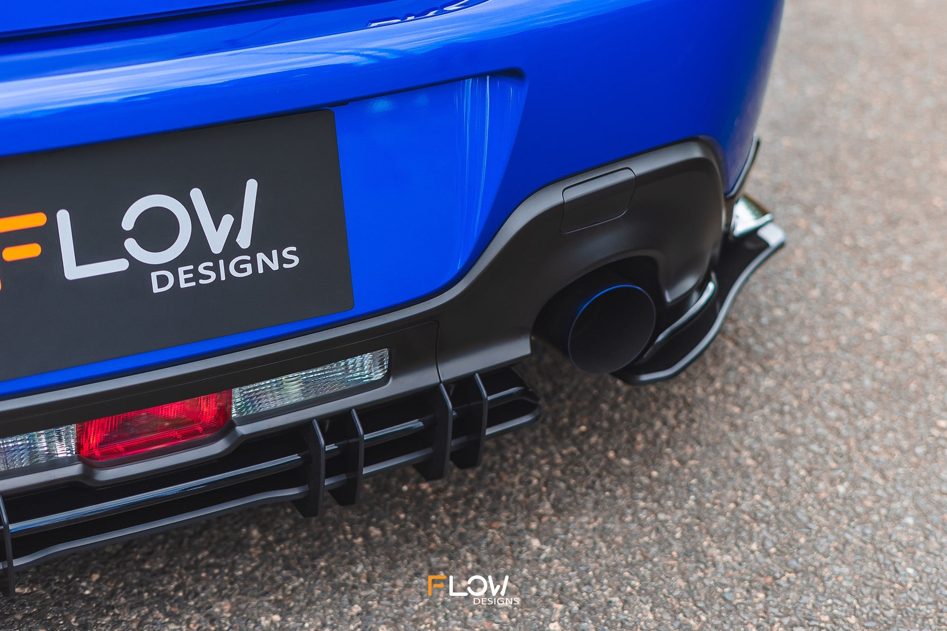 Flow Designs ZD8 BRZ STI Flow-Lock Rear Diffuser (GLOSS) - iilumolab