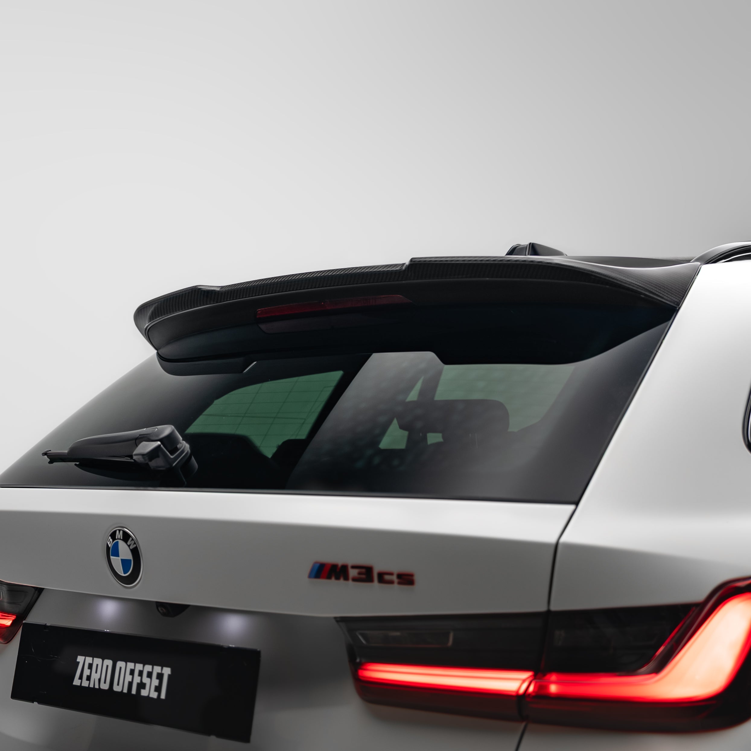 M-Performance Style Pre Pregged Dry Carbon Roof Spoiler for BMW 3 Series G21 / M3 G81 Wagon 2019+
