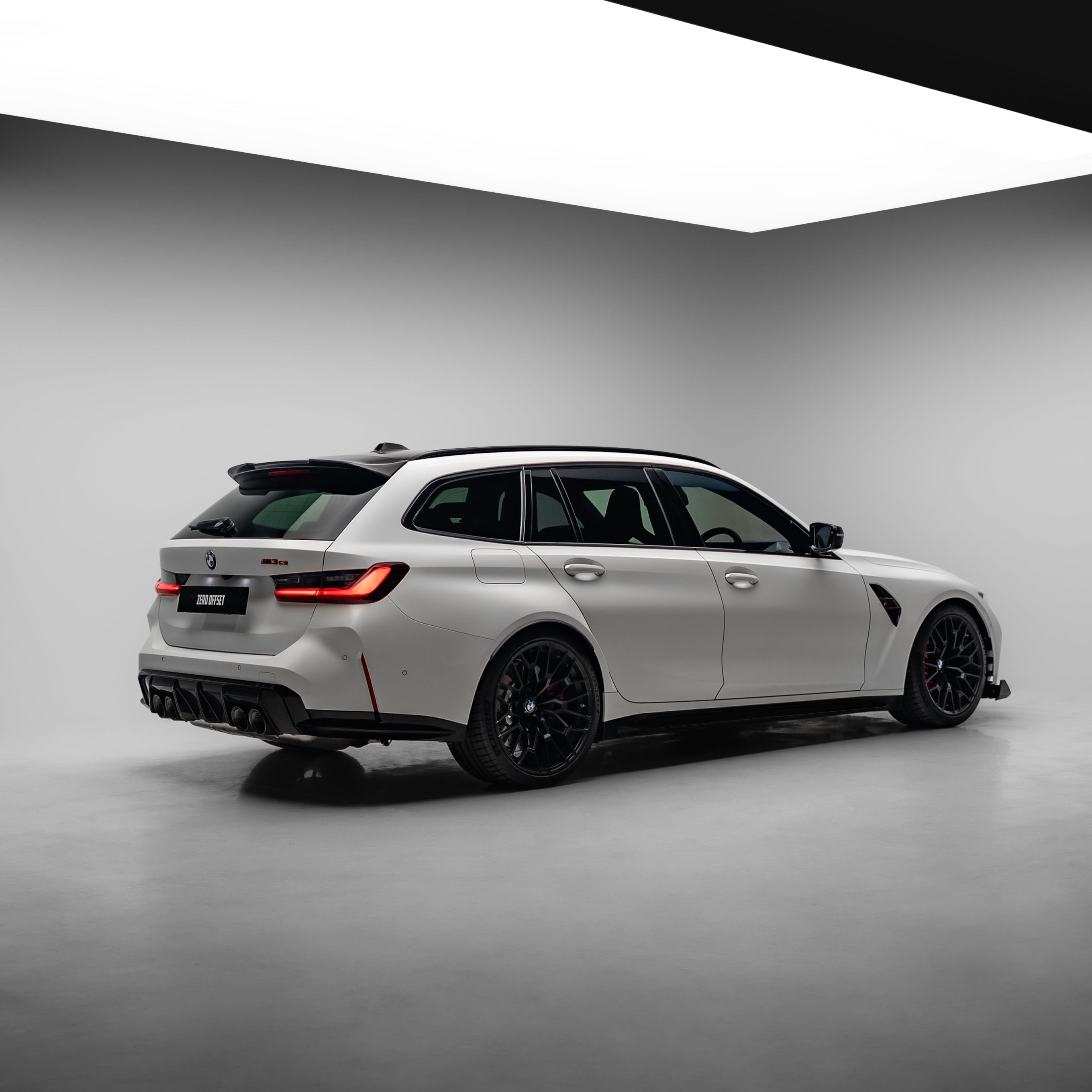 M-Performance Style Pre Pregged Dry Carbon Roof Spoiler for BMW 3 Series G21 / M3 G81 Wagon 2019+