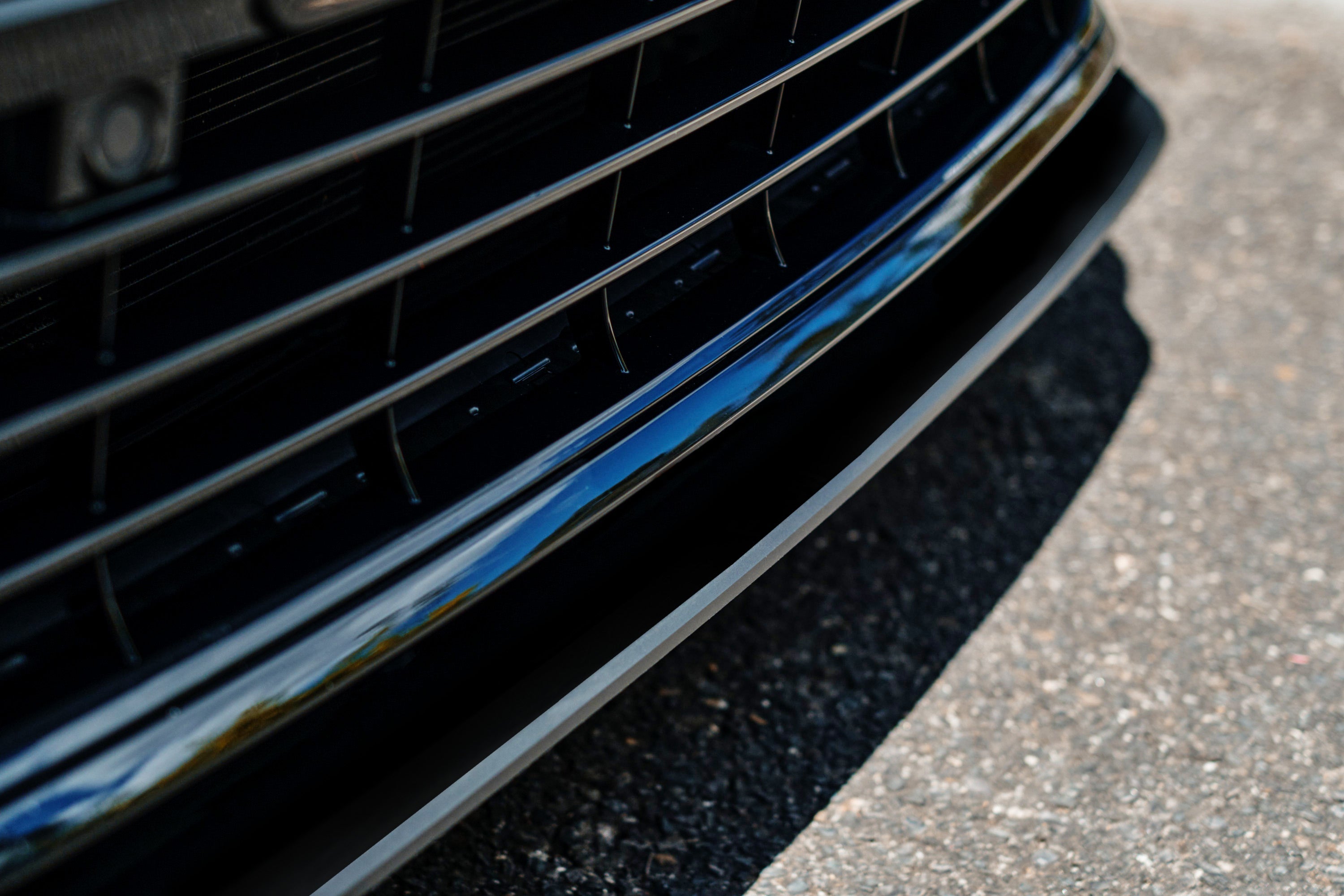 Flow Designs MK8 Golf R Chassis Mounted Front Lip Splitter - iilumolab