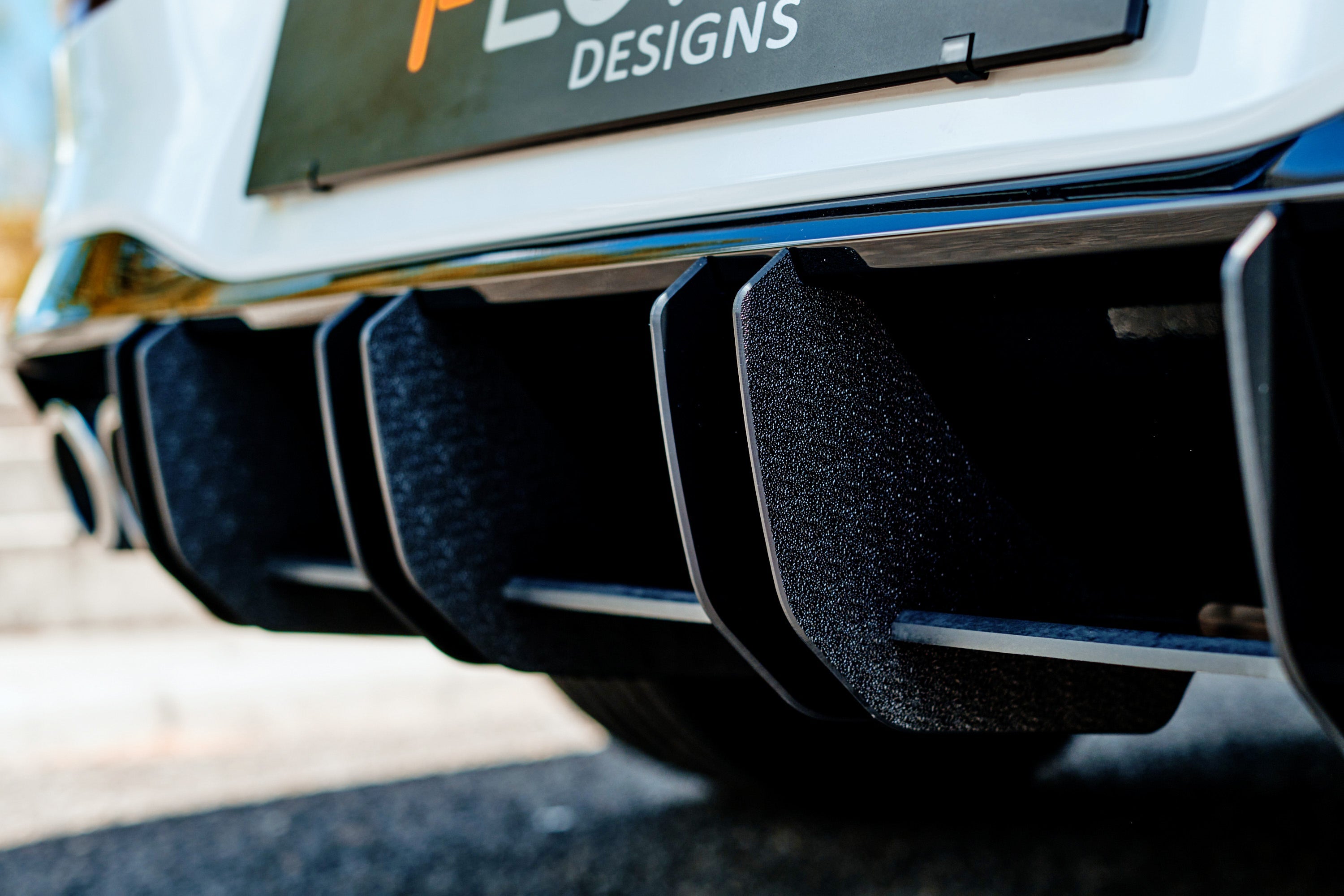 Flow Designs MK8 Golf R Flow-Lock Rear Diffuser - iilumolab