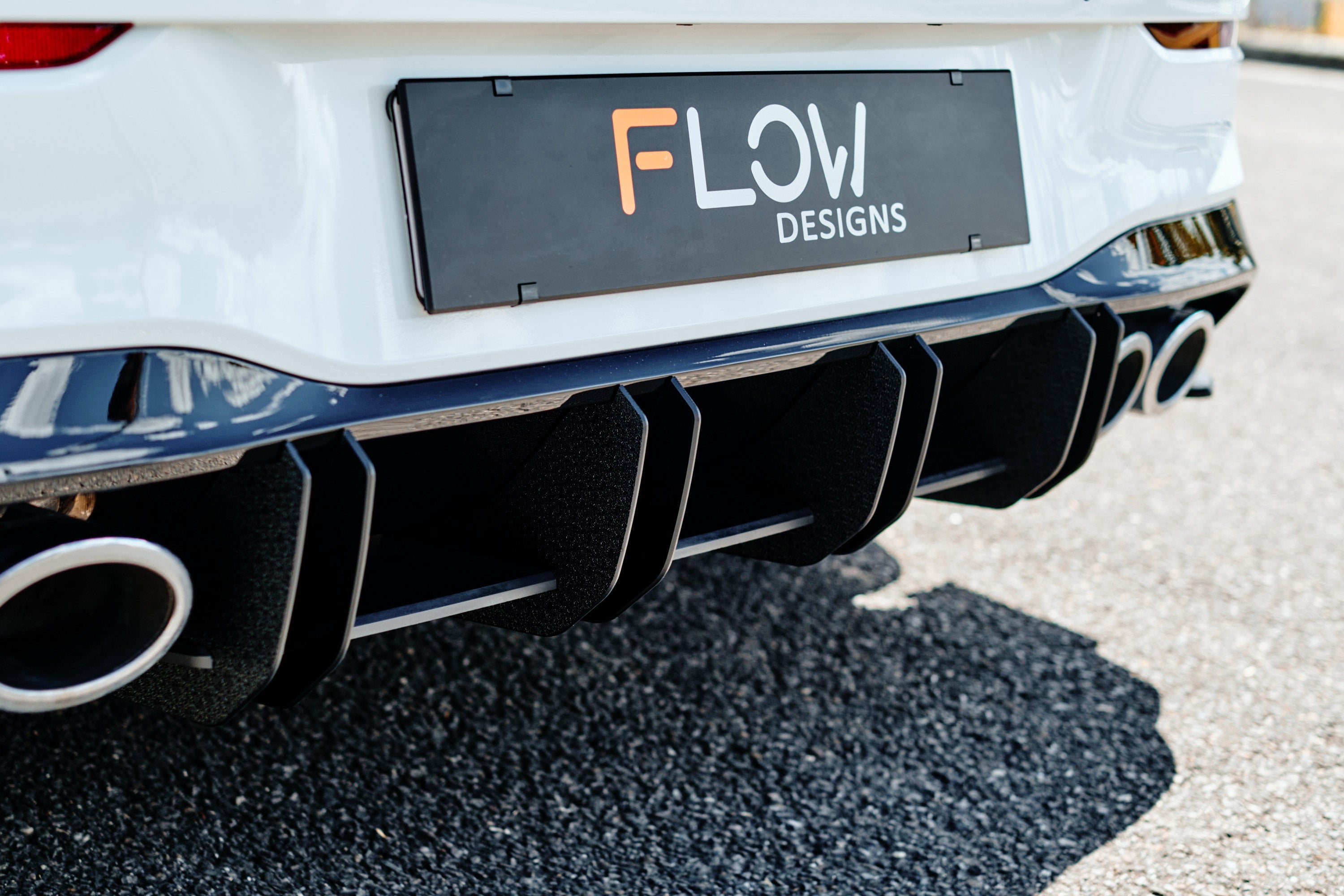 Flow Designs MK8 Golf R Flow-Lock Rear Diffuser - iilumolab