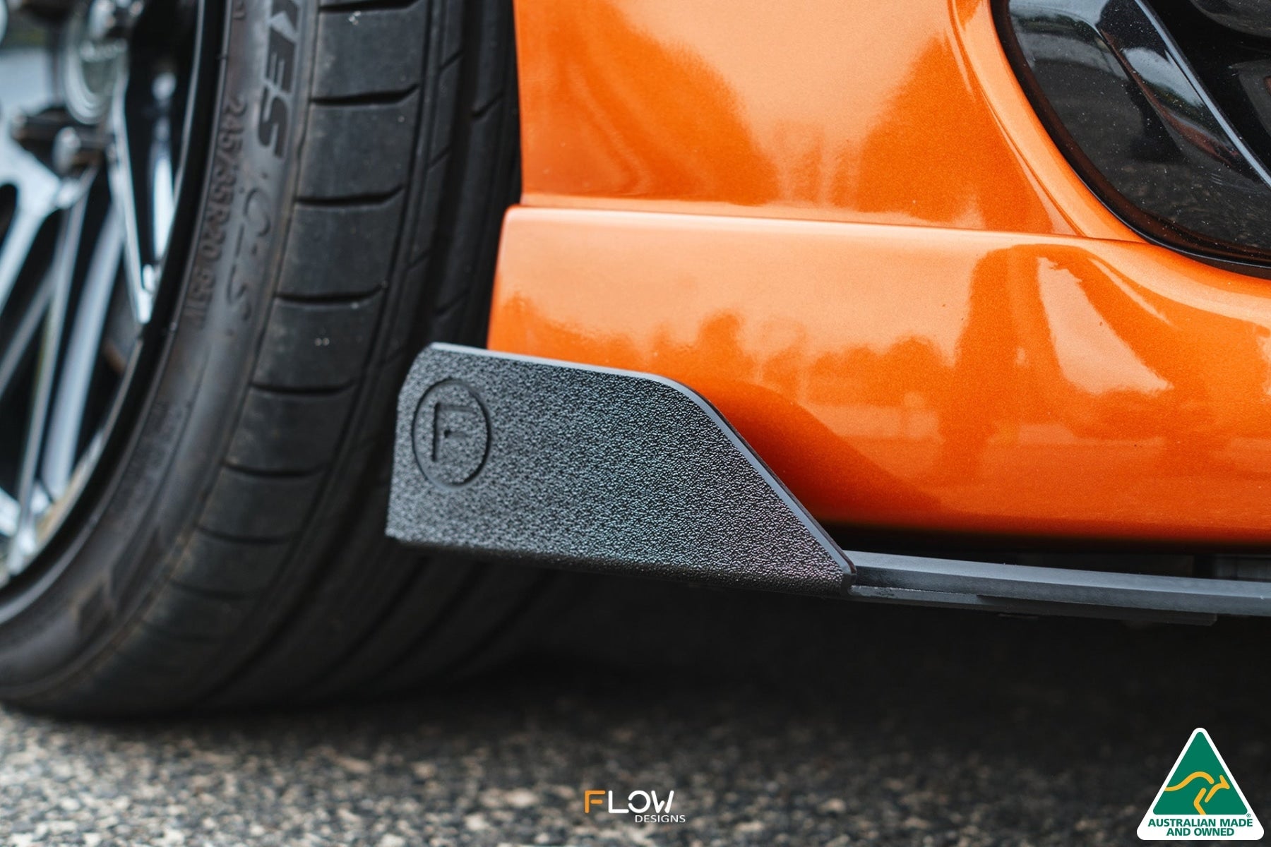 Flow Designs VF Commodore S2 Wagon Front Lip Splitter Winglets (Pair) - iilumolab