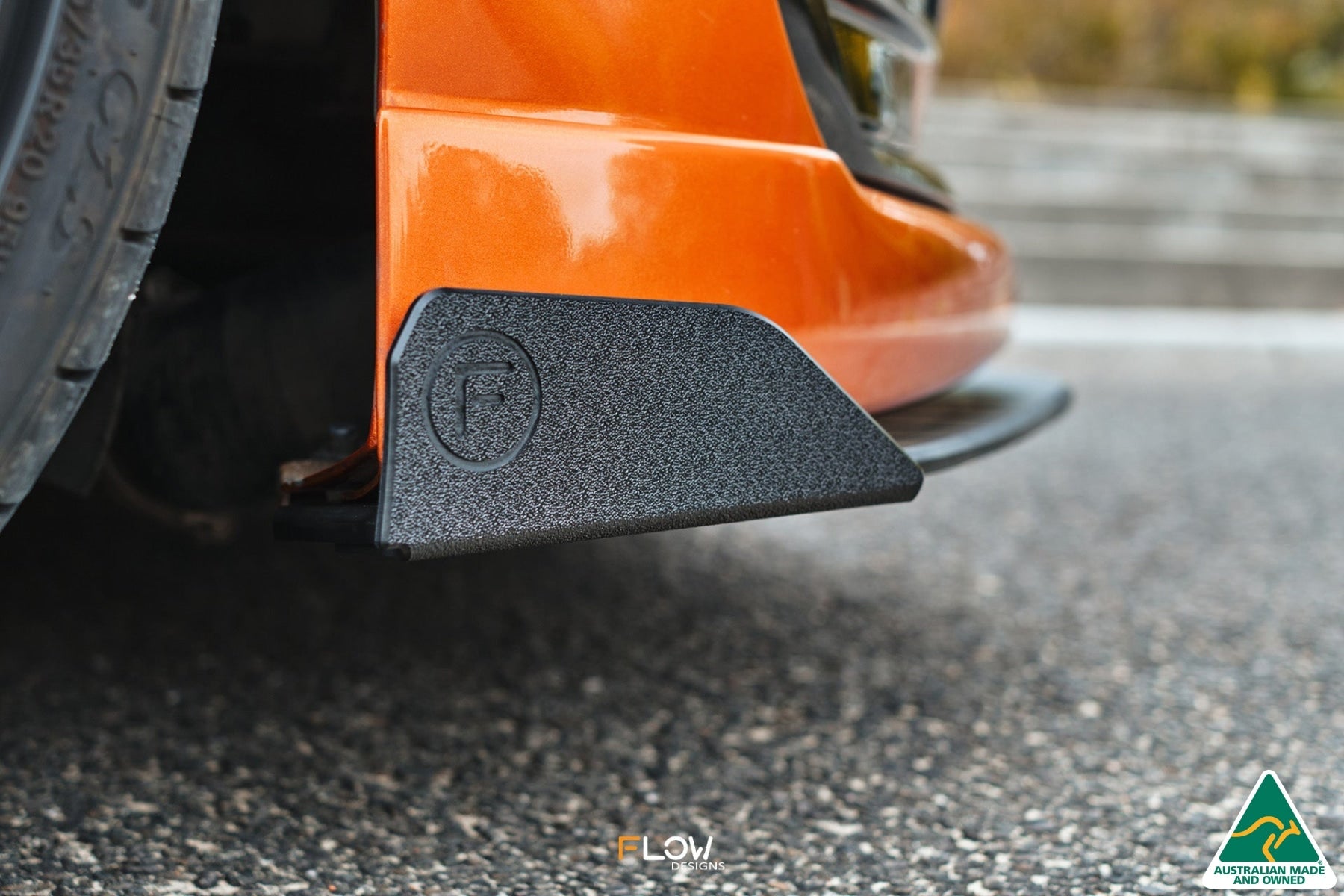 Flow Designs VF Commodore S2 Wagon Front Lip Splitter Winglets (Pair) - iilumolab