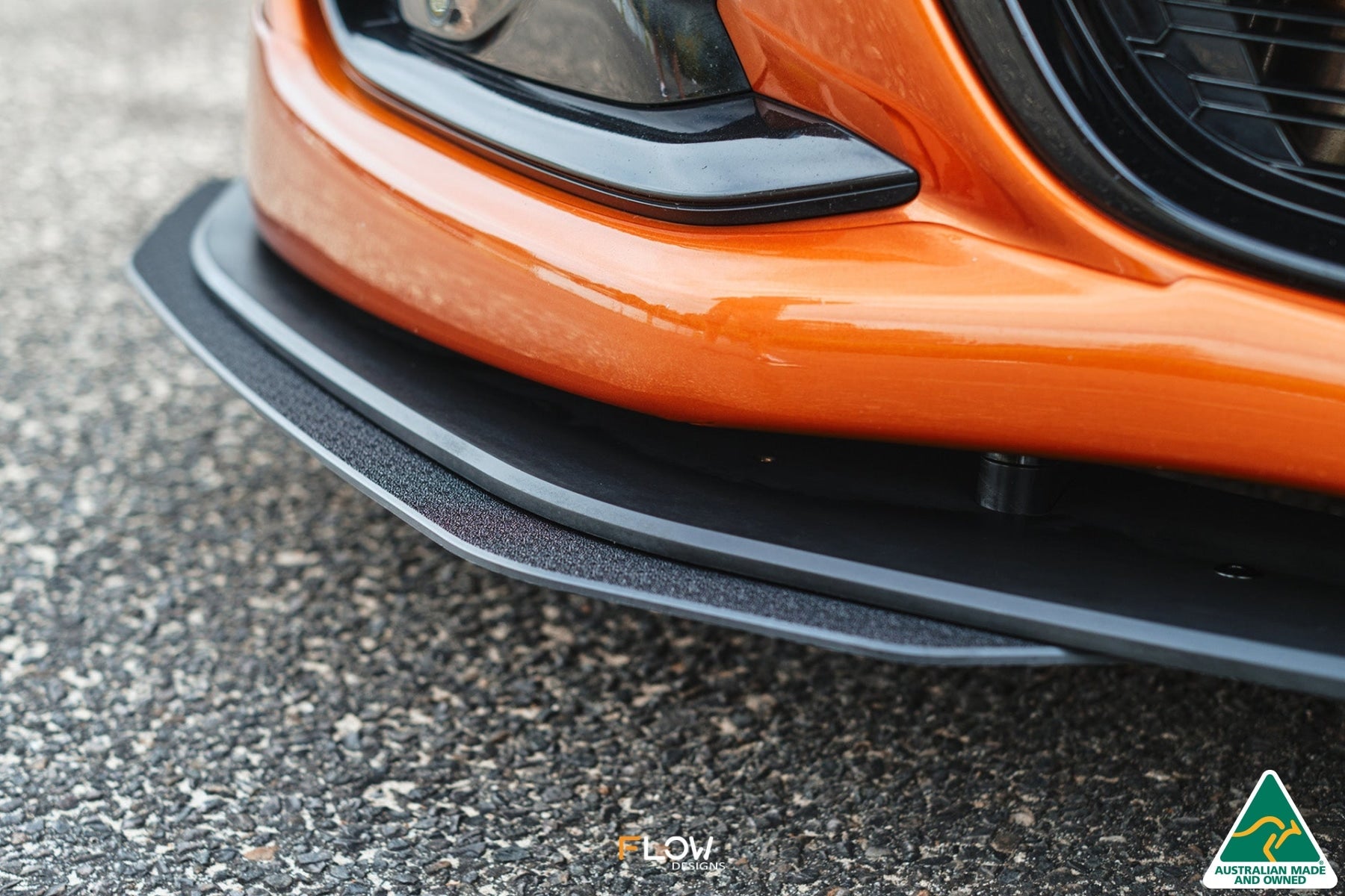Flow Designs VF Commodore S2 Wagon Front Lip Splitter Extensions (Pair) - iilumolab