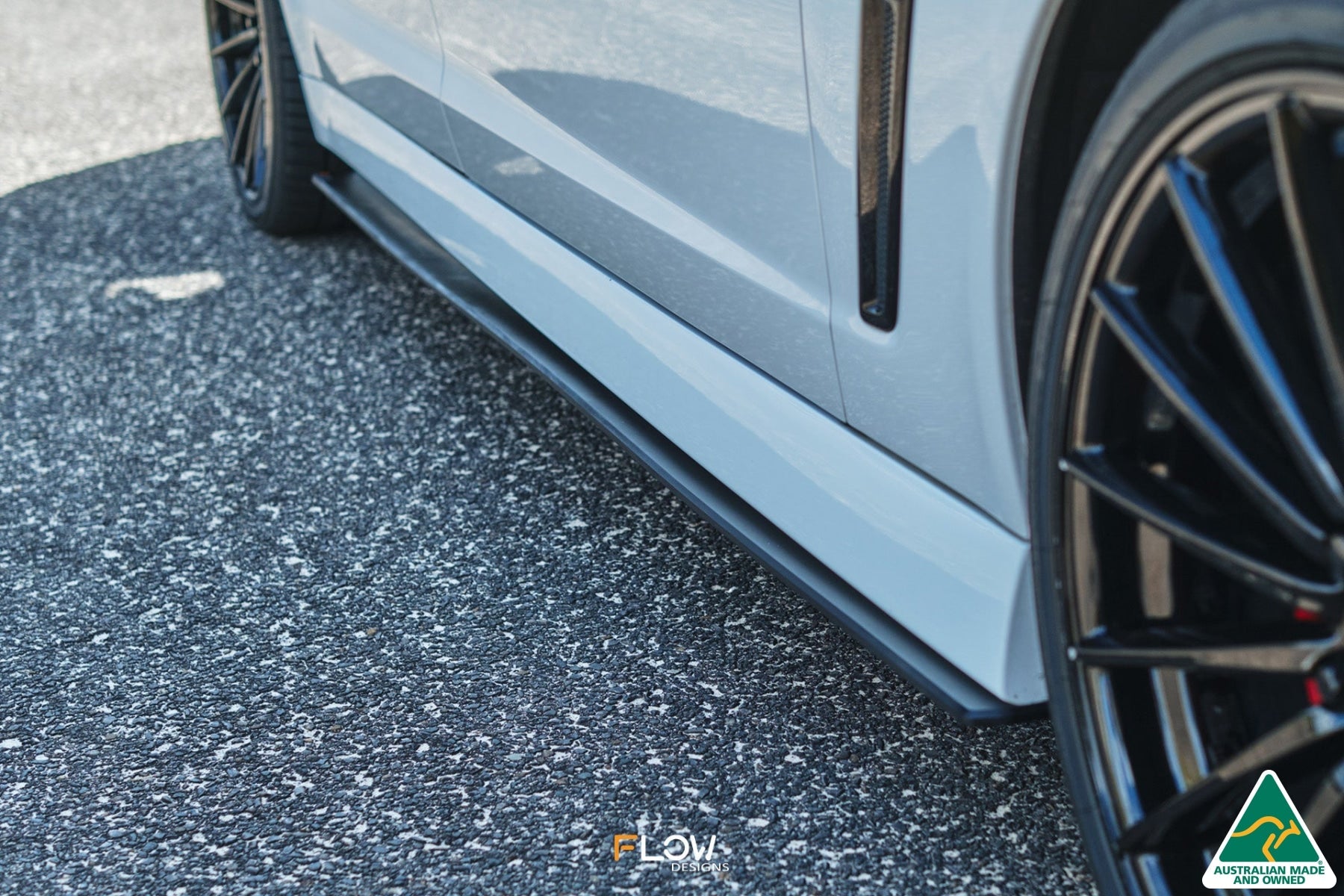 Flow Designs VF Commodore S2 Ute Side Skirt Splitters (Pair) - iilumolab