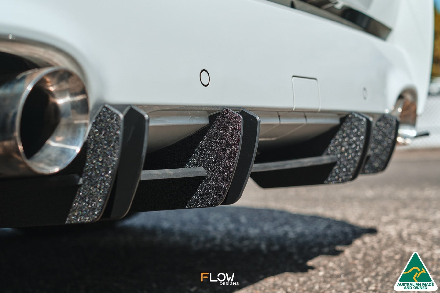 Flow Designs VF Commodore S2 Ute Flow-Lock Rear Diffuser - iilumolab