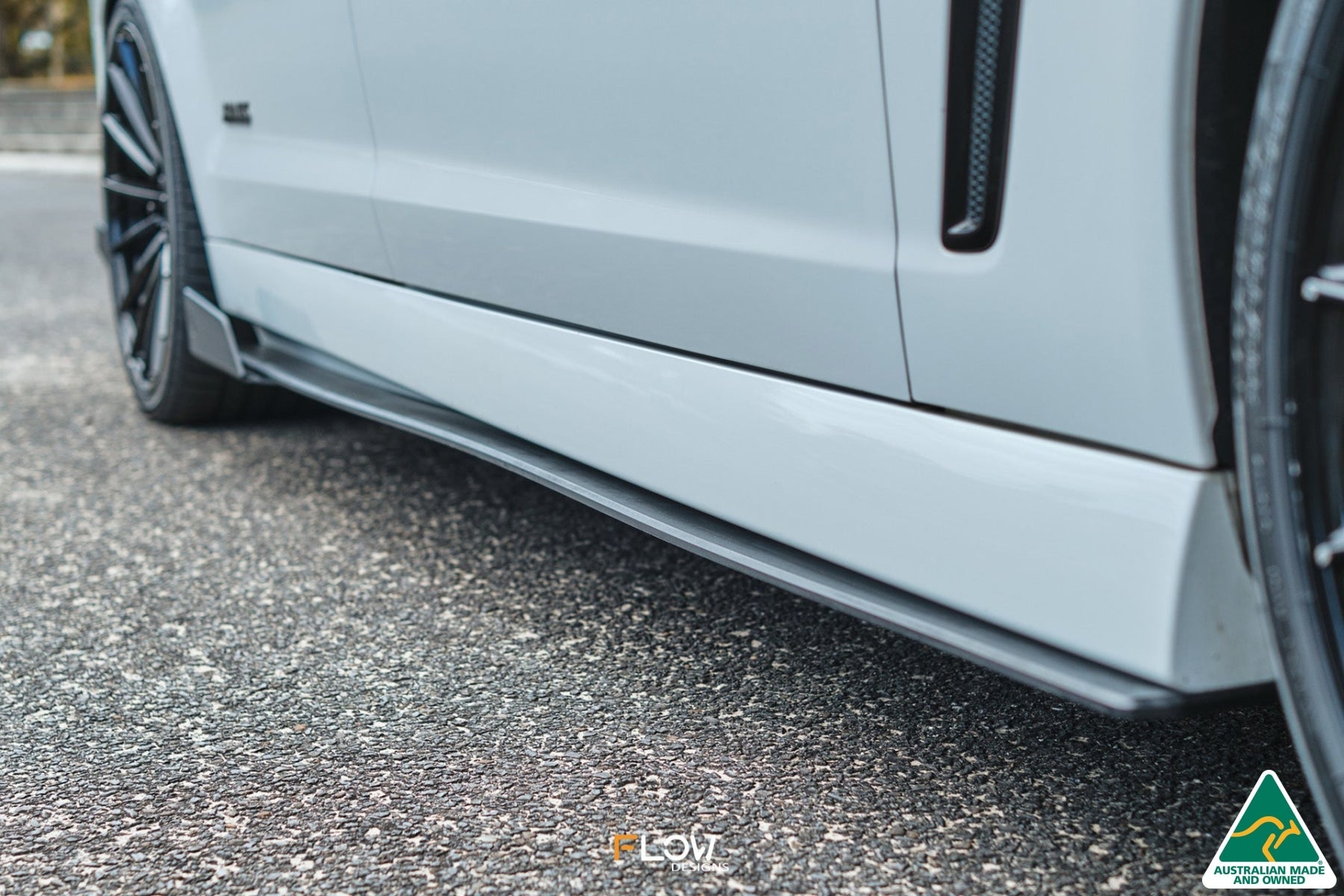 Flow Designs VF Commodore S2 Ute Side Skirt Splitters (Pair) - iilumolab