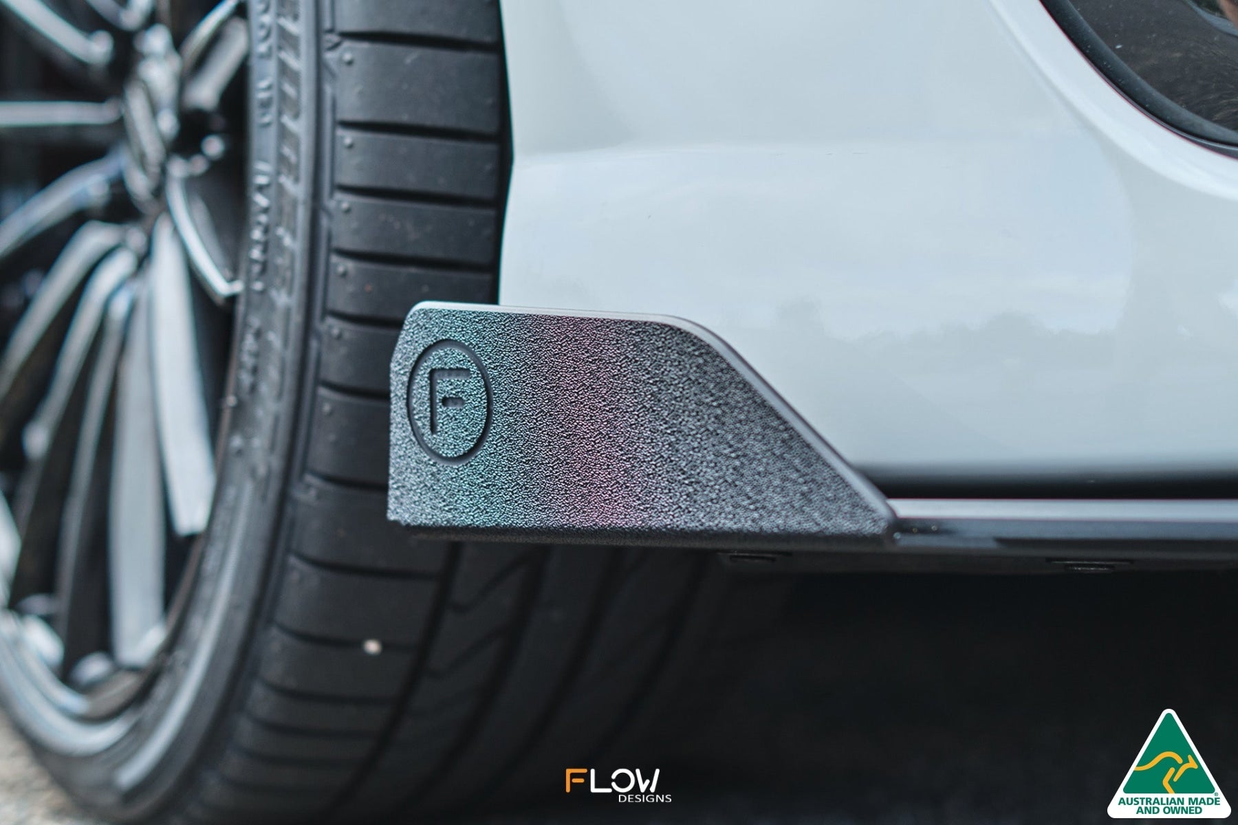 Flow Designs VF Commodore S2 Ute Front Lip Splitter Winglets (Pair) - iilumolab
