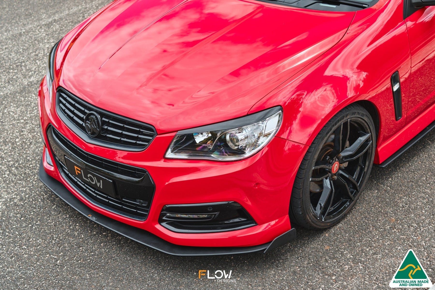 VF Commodore S1 Sedan Front Lip Splitter Winglets (Pair) - iilumolab