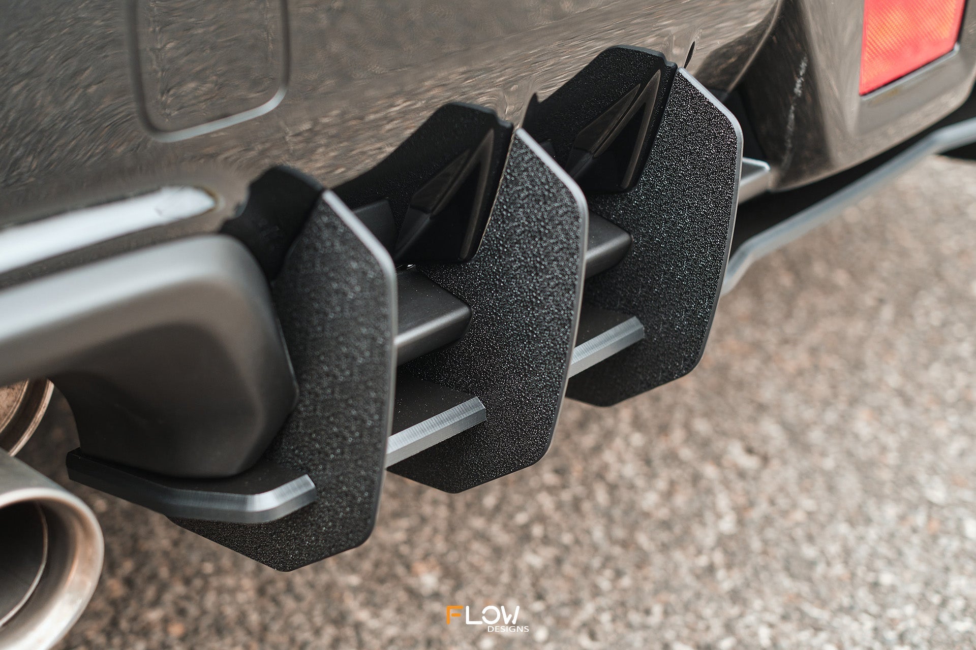 Flow Designs VB WRX Flow-Lock Rear Diffuser (GLOSS) - iilumolab